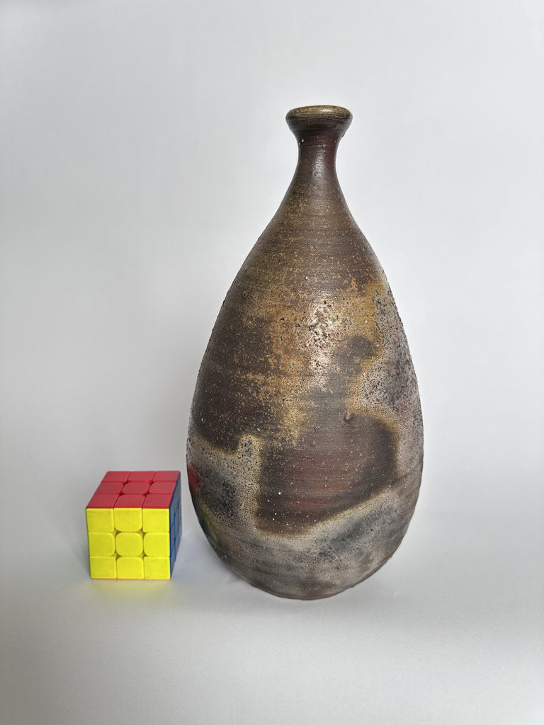 Bizen Yaki Hanaire Vase | Showa Period | Natural Hi-iro Goma Sangiri Anagama Fire