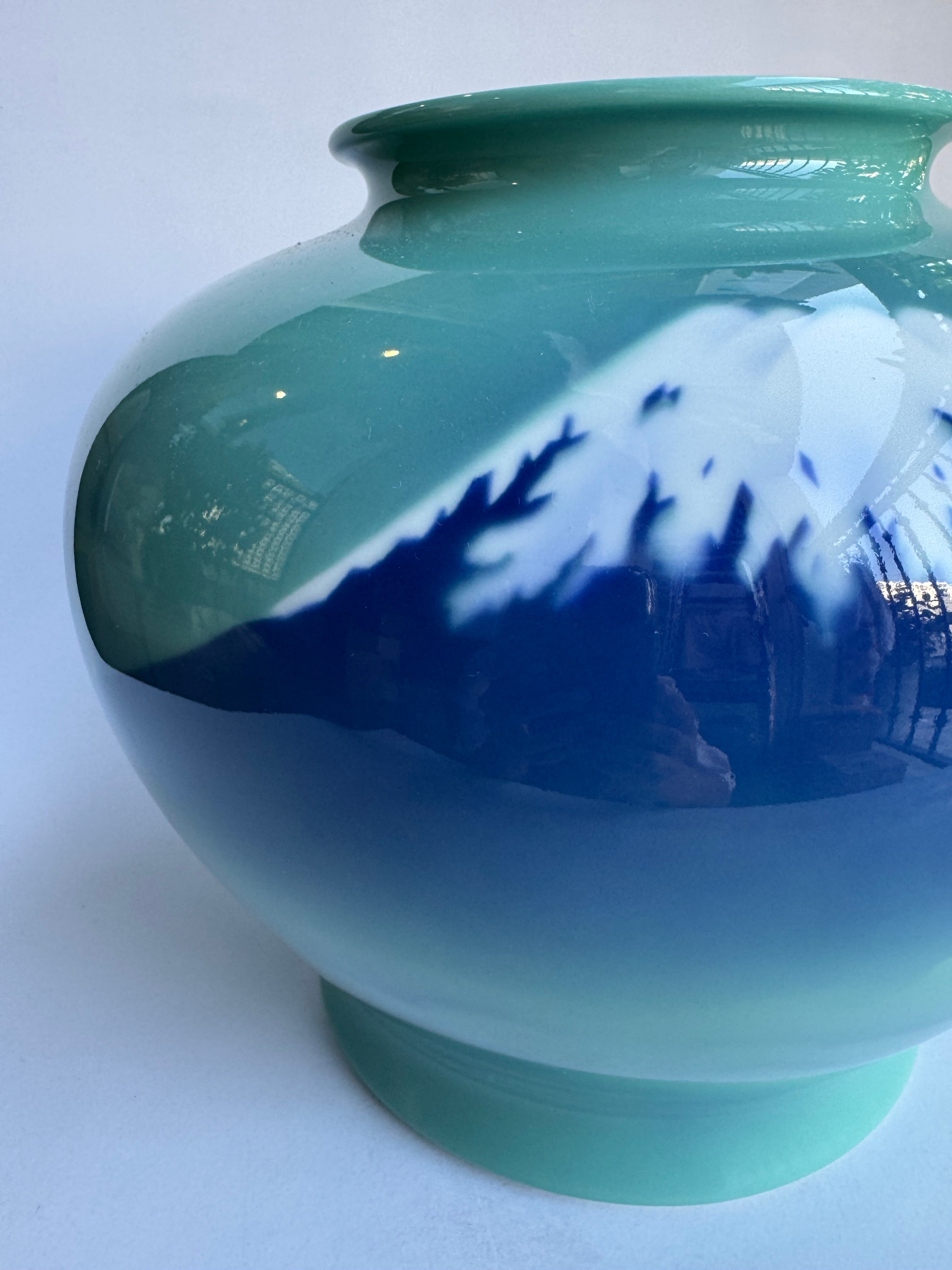 Fukagawa Celadon Vase – Hand-Painted Mount Fuji – Vintage Japanese Art