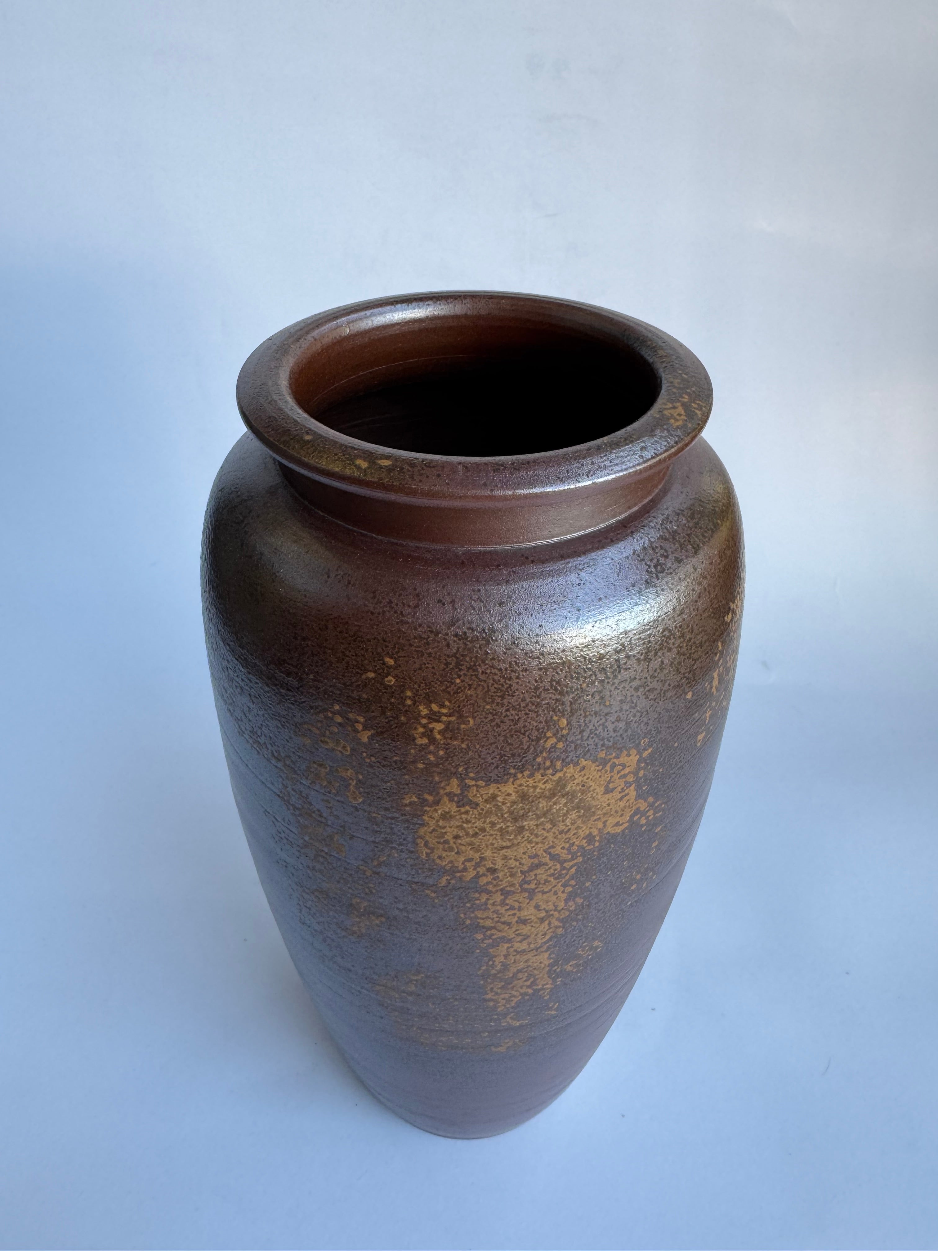 Bizen Pottery Tall Vase with Natural Goma Fire Marks | Vintage Japanese Art