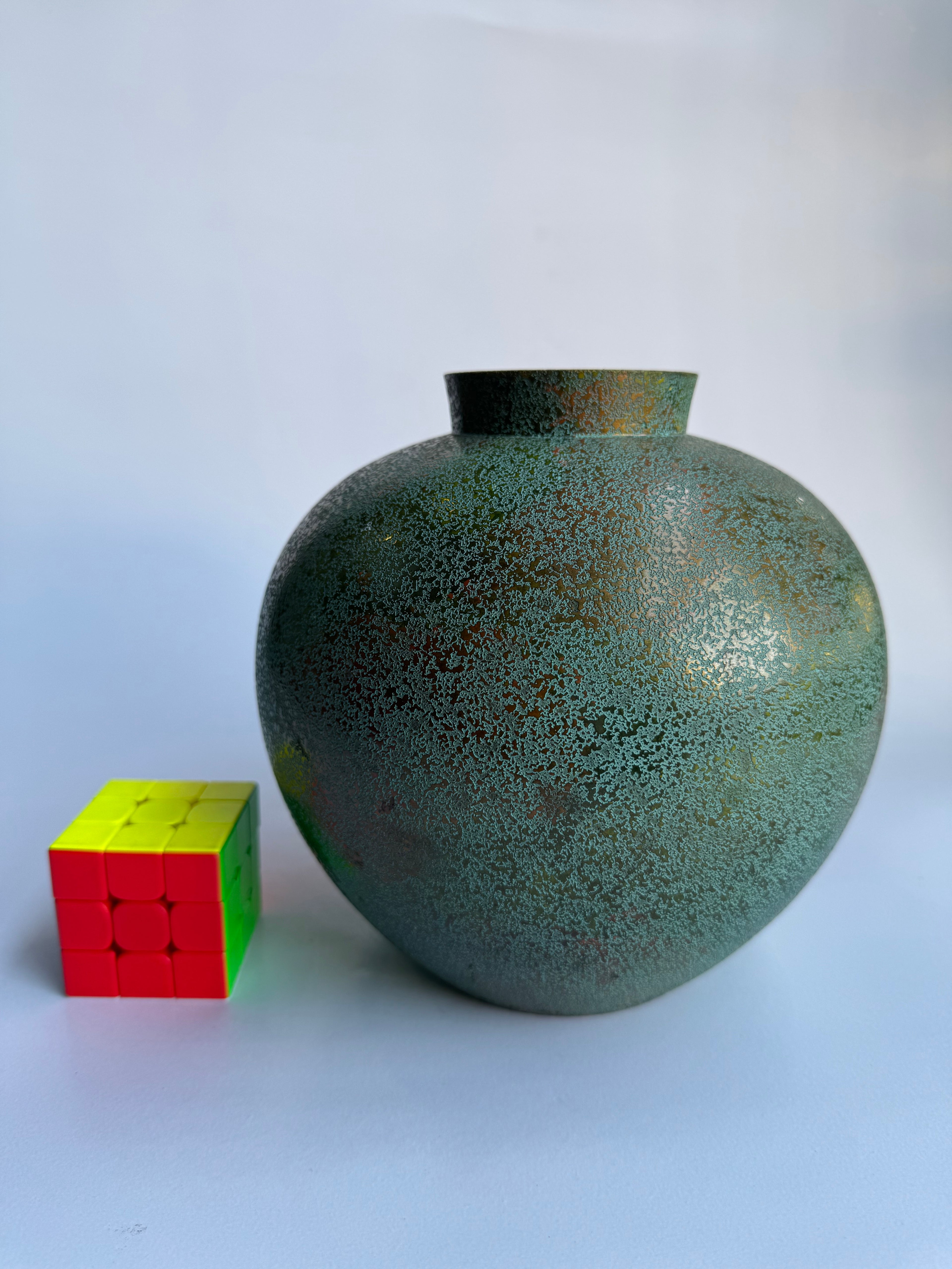 Japanese Bronze Vase with Speckled Green Sesame Patina – Round Gourd Shape – Vintage Japan