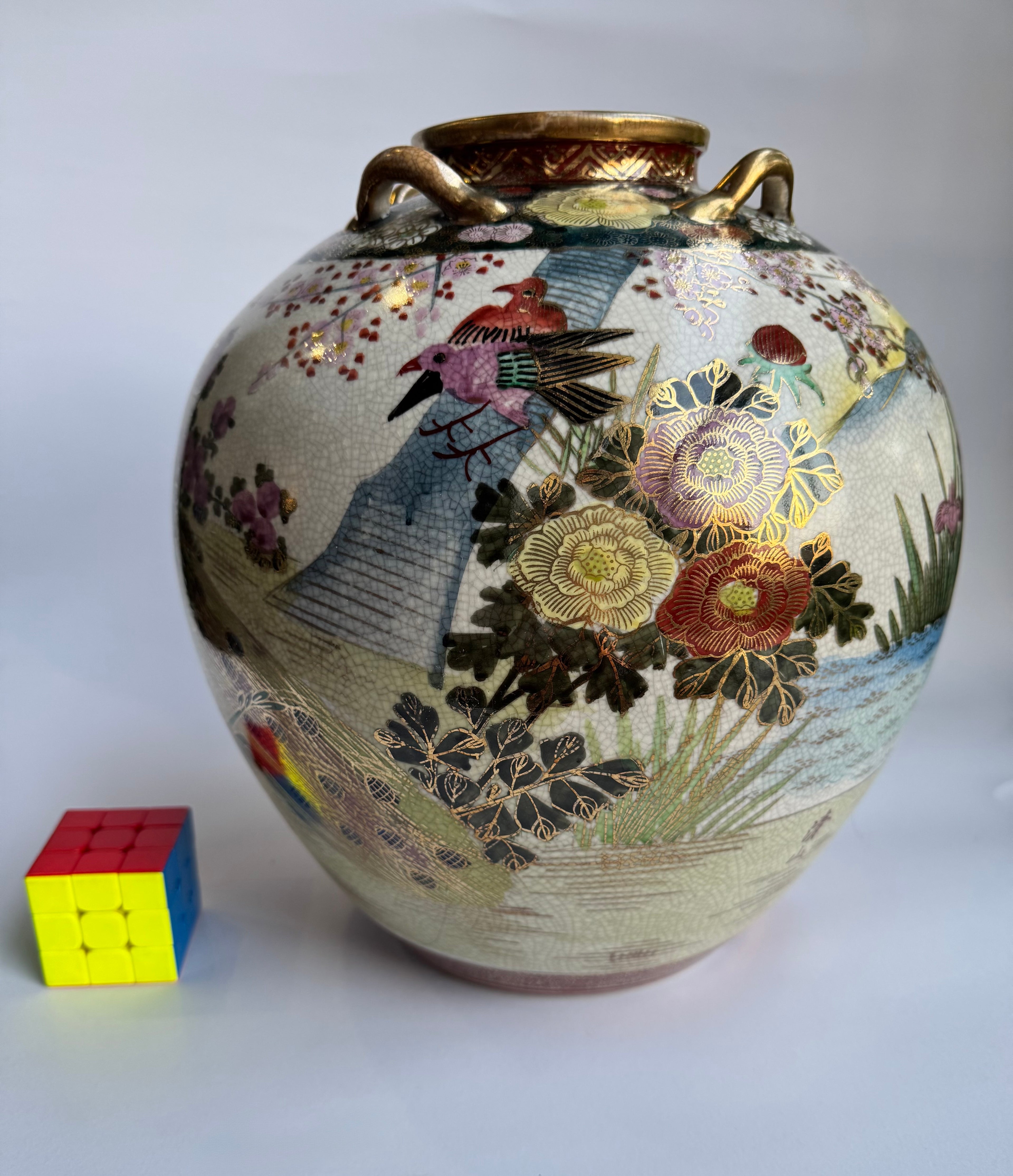Satsuma Vase - Meiji-Style Japanese Pottery with Gold Gilt and Crackle Glaze