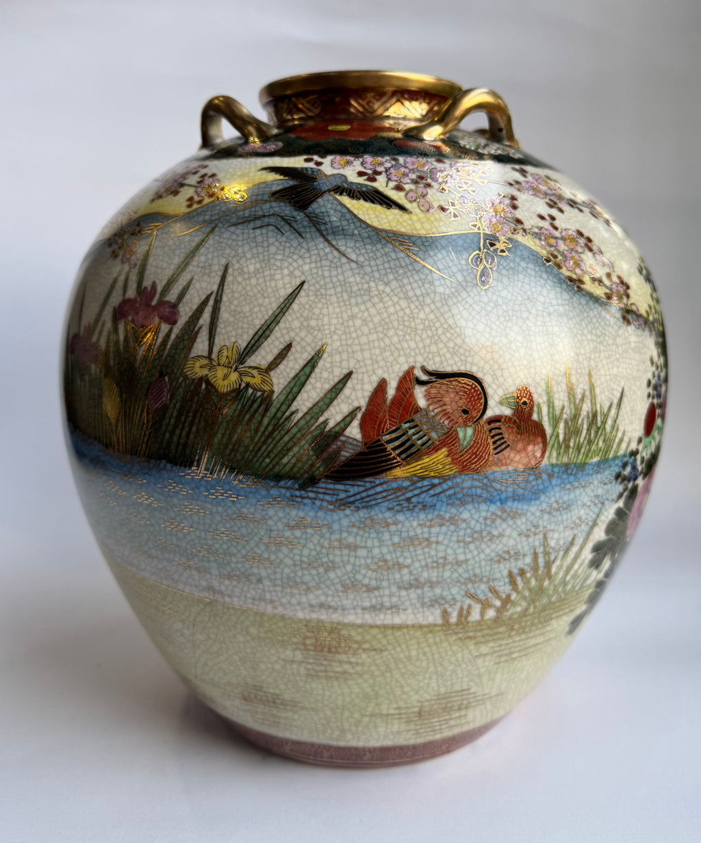 Satsuma Vase - Meiji-Style Japanese Pottery with Gold Gilt and Crackle Glaze