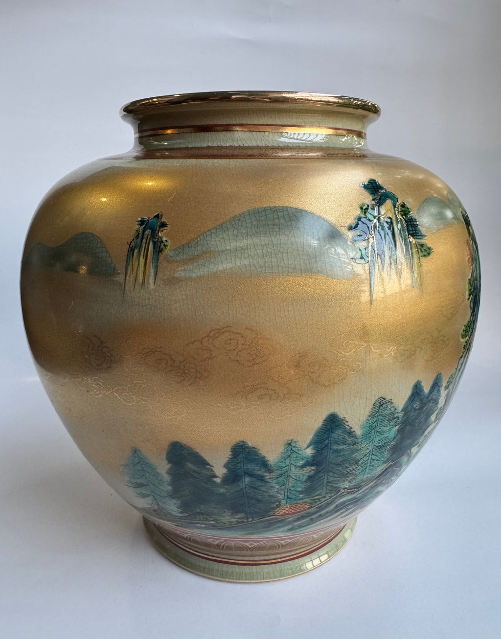 Japanese Pottery Kutani Vase Set – Handcrafted Decorative Art from Japan