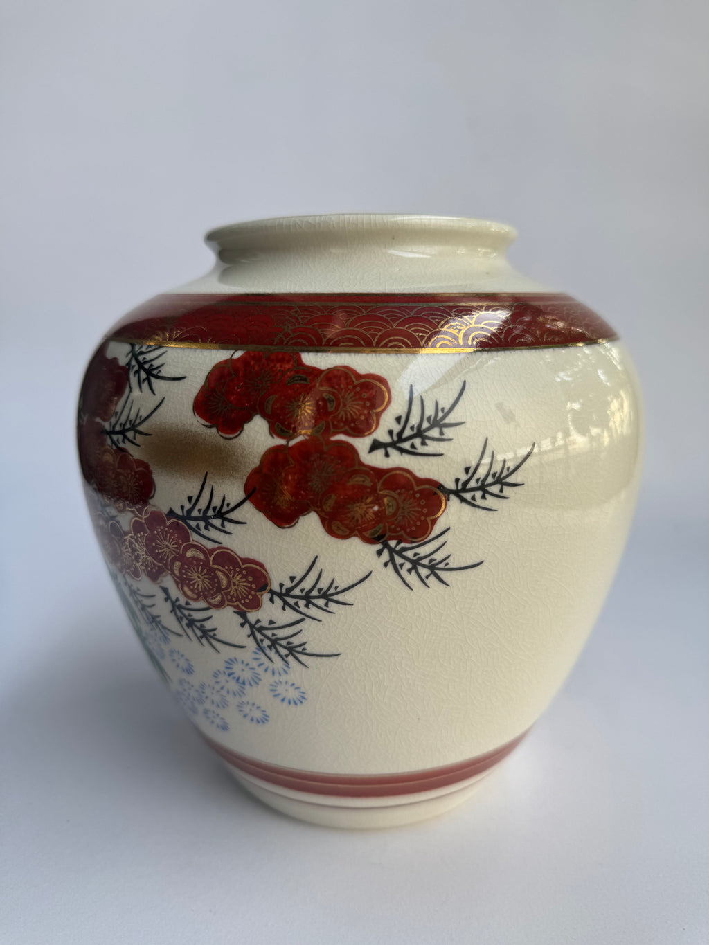 Kutani Red Floral Vase | Japanese Porcelain with Gold Detailing & Crackle Glaze