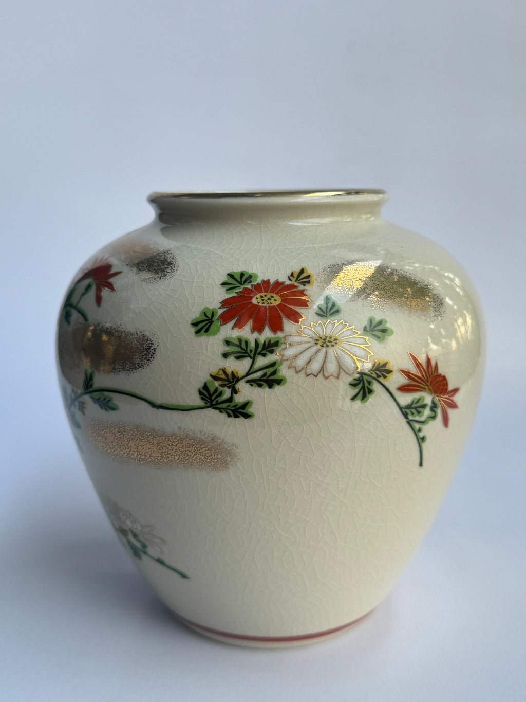 Kutani Vase - Royal Chrysanthemum Motif, Vintage Japanese Porcelain