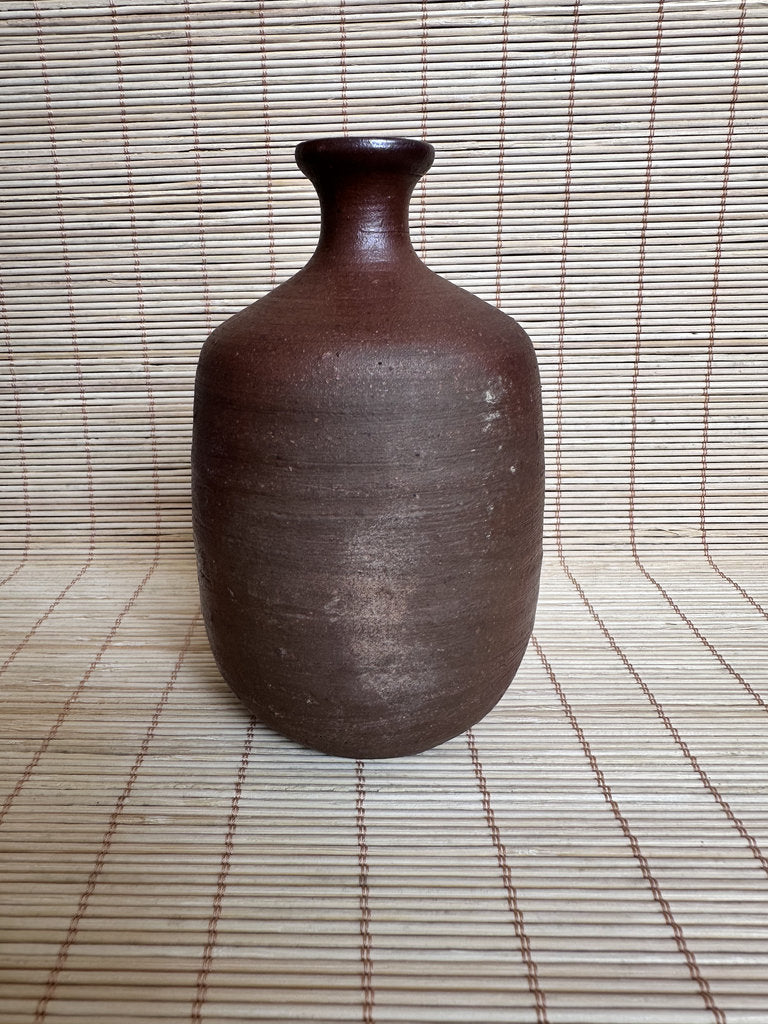 Japanese Bizen Ware Tokkuri Sake Bottle | Wood-Fired Yakishime | Hi-iro Fire Color | Wabi-Sabi | Small Sake Vessel