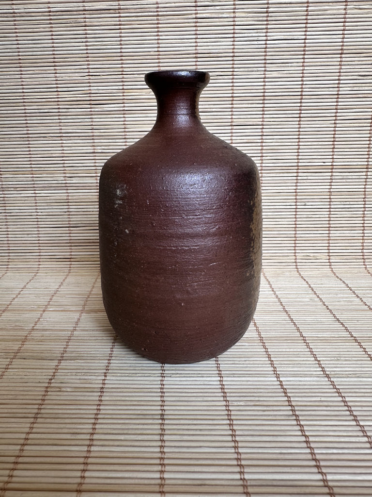 Japanese Bizen Ware Tokkuri Sake Bottle | Wood-Fired Yakishime | Hi-iro Fire Color | Wabi-Sabi | Small Sake Vessel