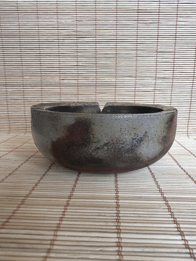 Japanese Bizen Ware Catch-All Dish | Ao-Bizen Sangiri Blue-Grey | Studio Mark | Yakishime Desk Tray | Wabi-Sabi Ceramic Bowl