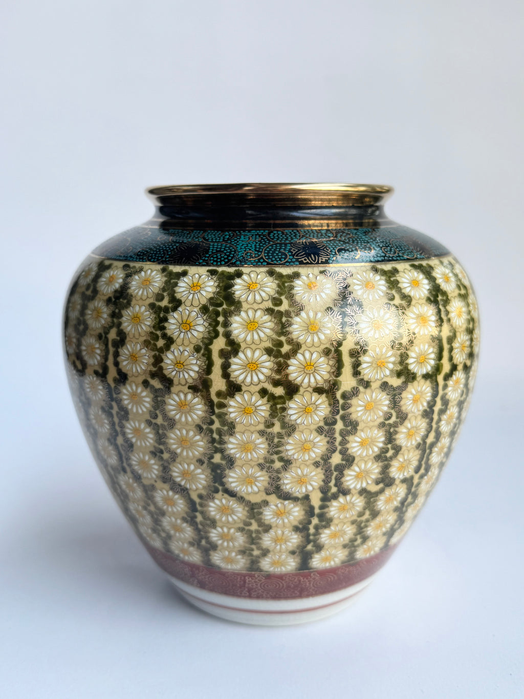 Decorative vase with floral pattern
