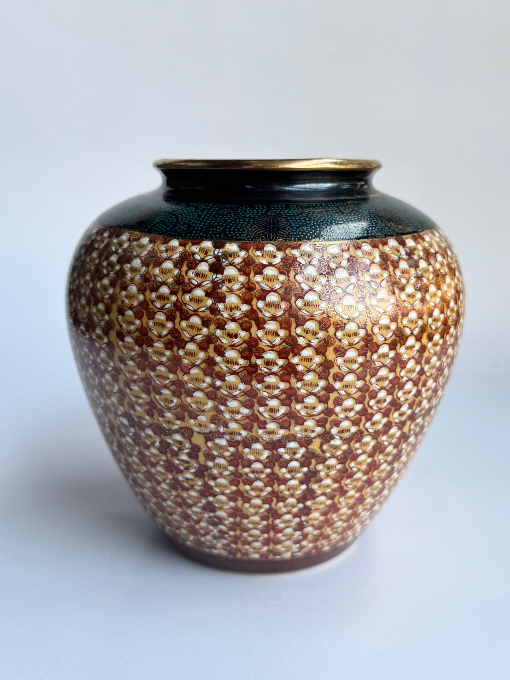 Decorative vase 