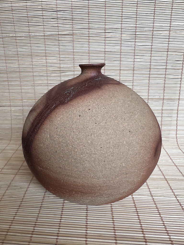 Japanese Moon Jar Vase | Yakishime Hidasuki Scarlet | Shigaraki Style | Six Ancient Kilns | Wabi-Sabi Tsubo | Wood-Fired Stoneware | Display Vase