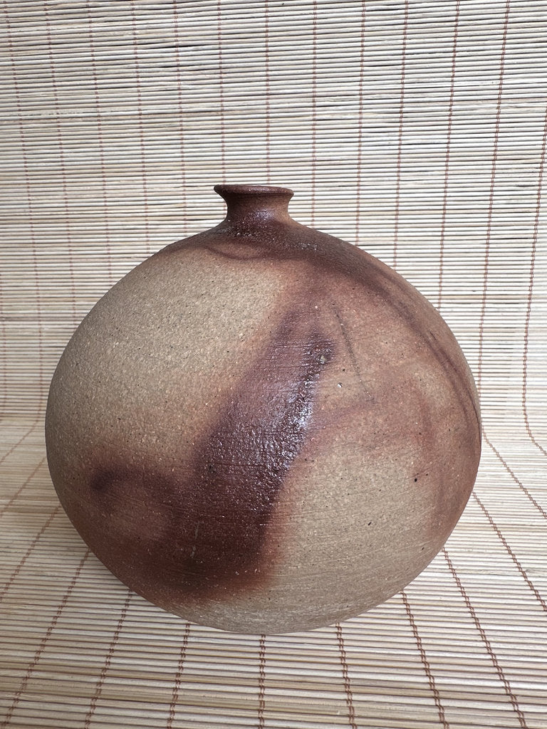 Japanese Moon Jar Vase | Yakishime Hidasuki Scarlet | Shigaraki Style | Six Ancient Kilns | Wabi-Sabi Tsubo | Wood-Fired Stoneware | Display Vase