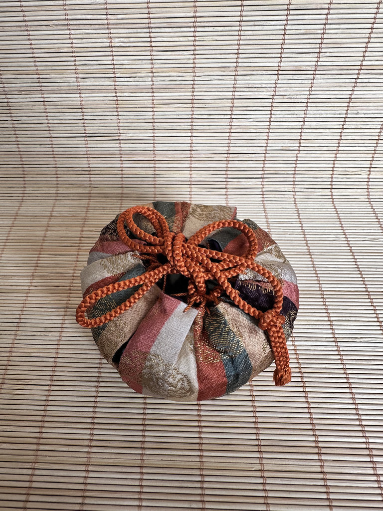 Japanese Natsume Tea Caddy | Tame-Nuri Urushi Lacquer | Wari-Buta Split Lid | Kinran Shifuku Pouch | Chanoyu Matcha Container