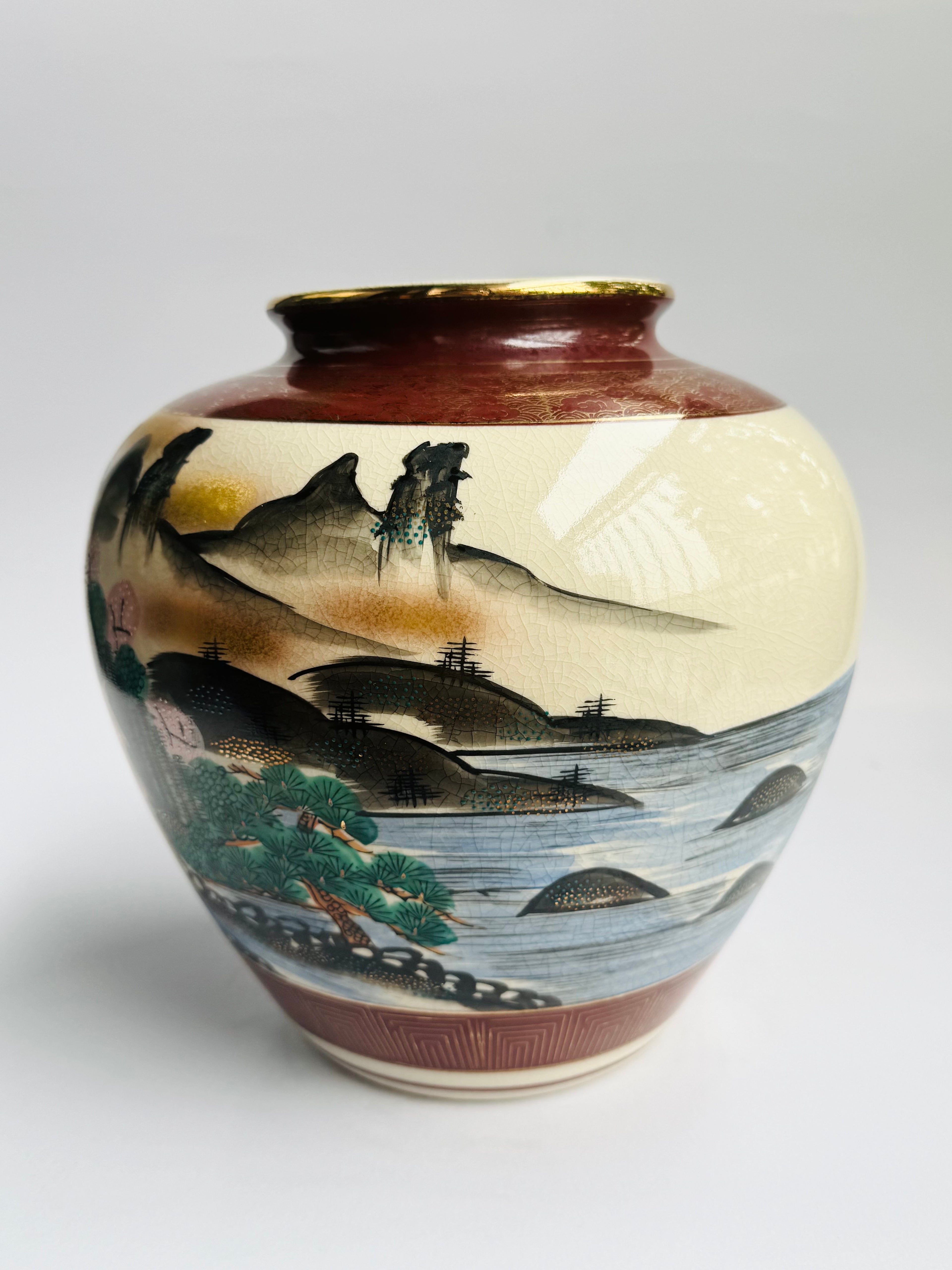 Kutani Japanese Temple Landscape Vase – Hand-Painted Pagoda, Mountains & Scenic Art on Ivory Porcelain