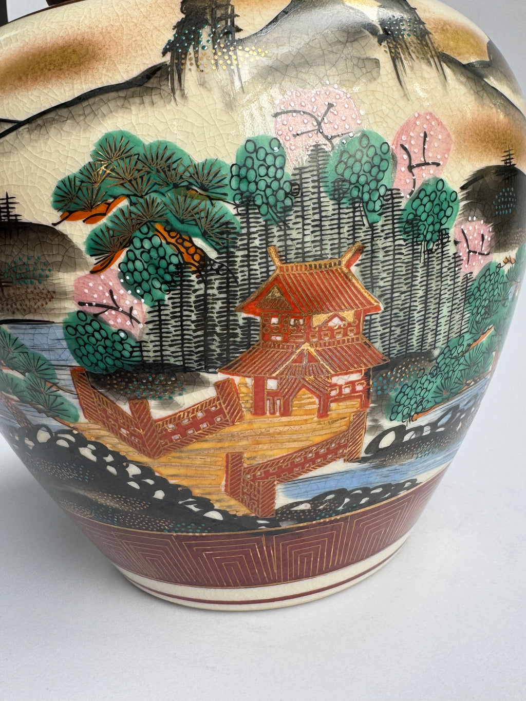 Kutani Japanese Temple Landscape Vase – Hand-Painted Pagoda, Mountains & Scenic Art on Ivory Porcelain