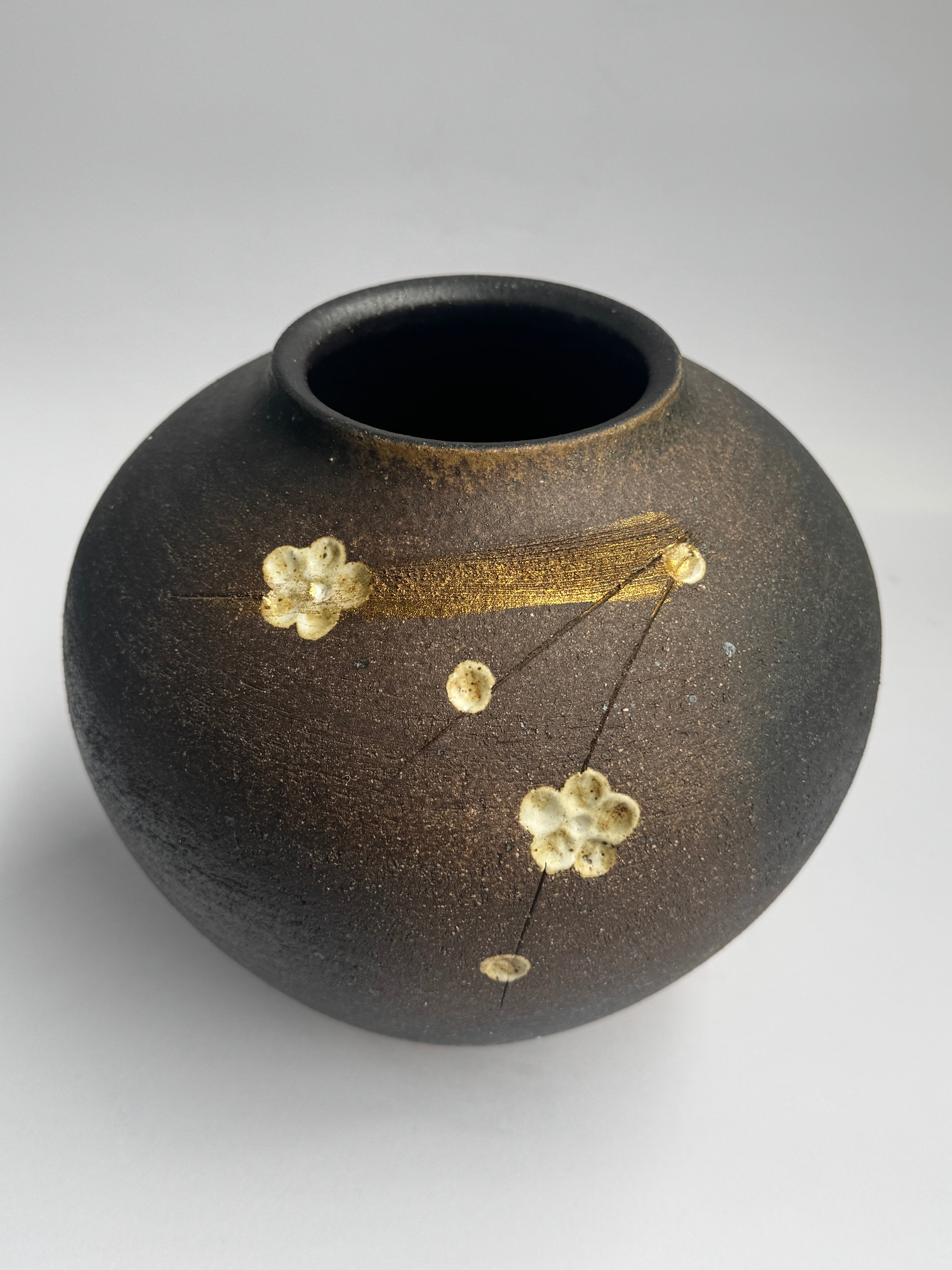 Japanese Stoneware Vase with Carved Plum Blossoms - Ash-Grey Rustic Glaze