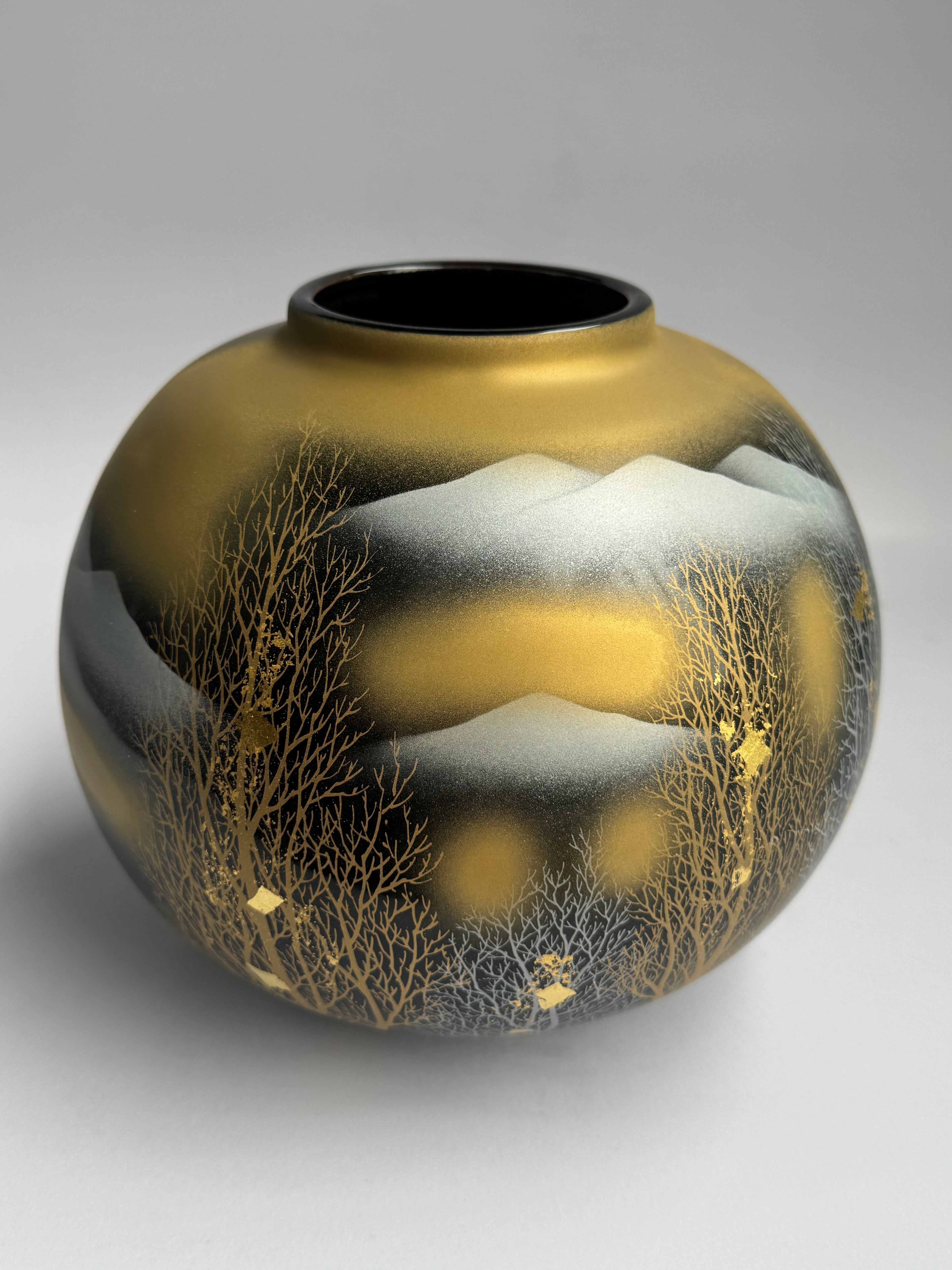 Kutani Gold-Glazed Vase with Mountain & Pine Forest Landscape - Japanese Art Pottery