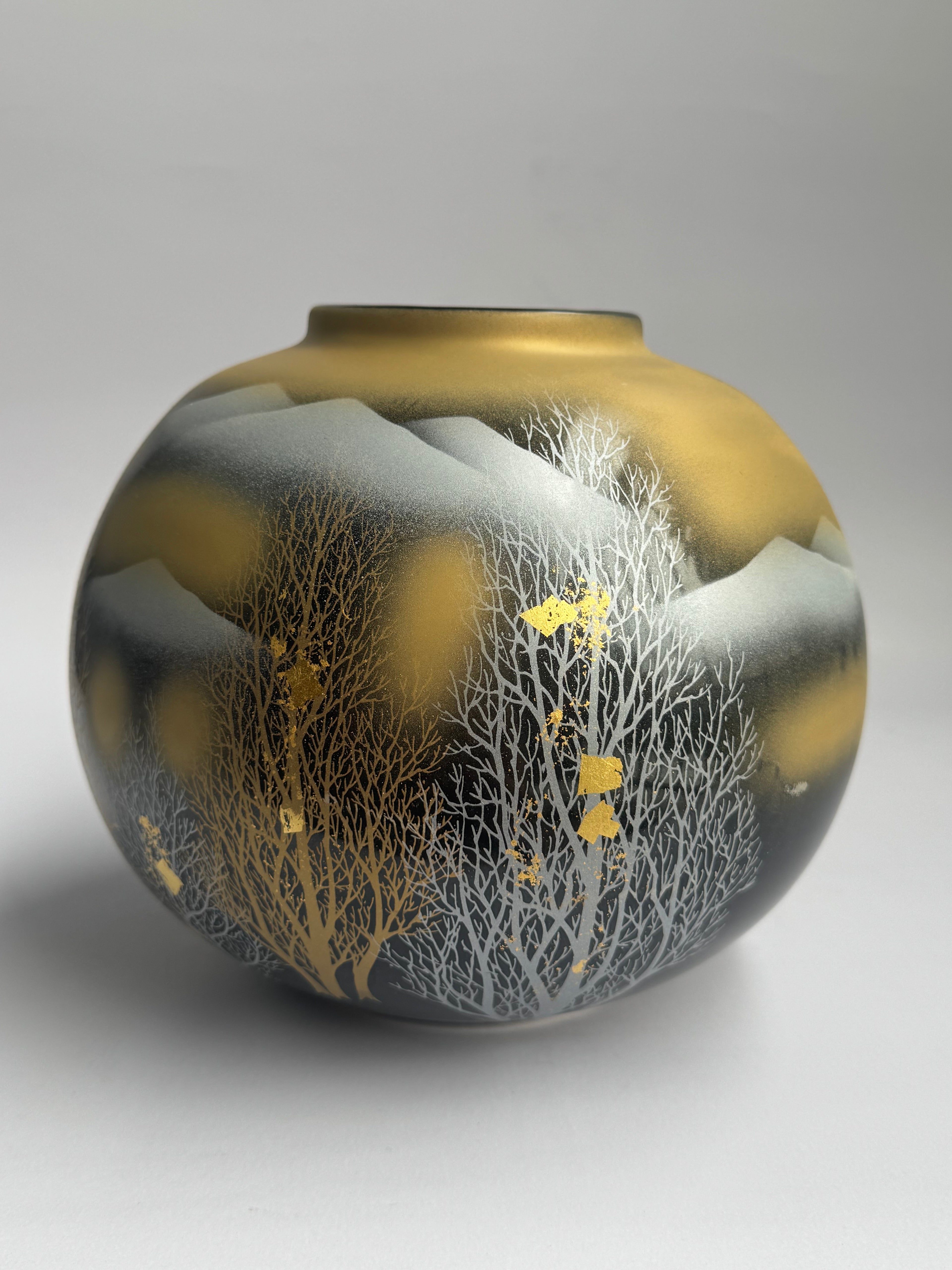 Kutani Gold-Glazed Vase with Mountain & Pine Forest Landscape - Japanese Art Pottery