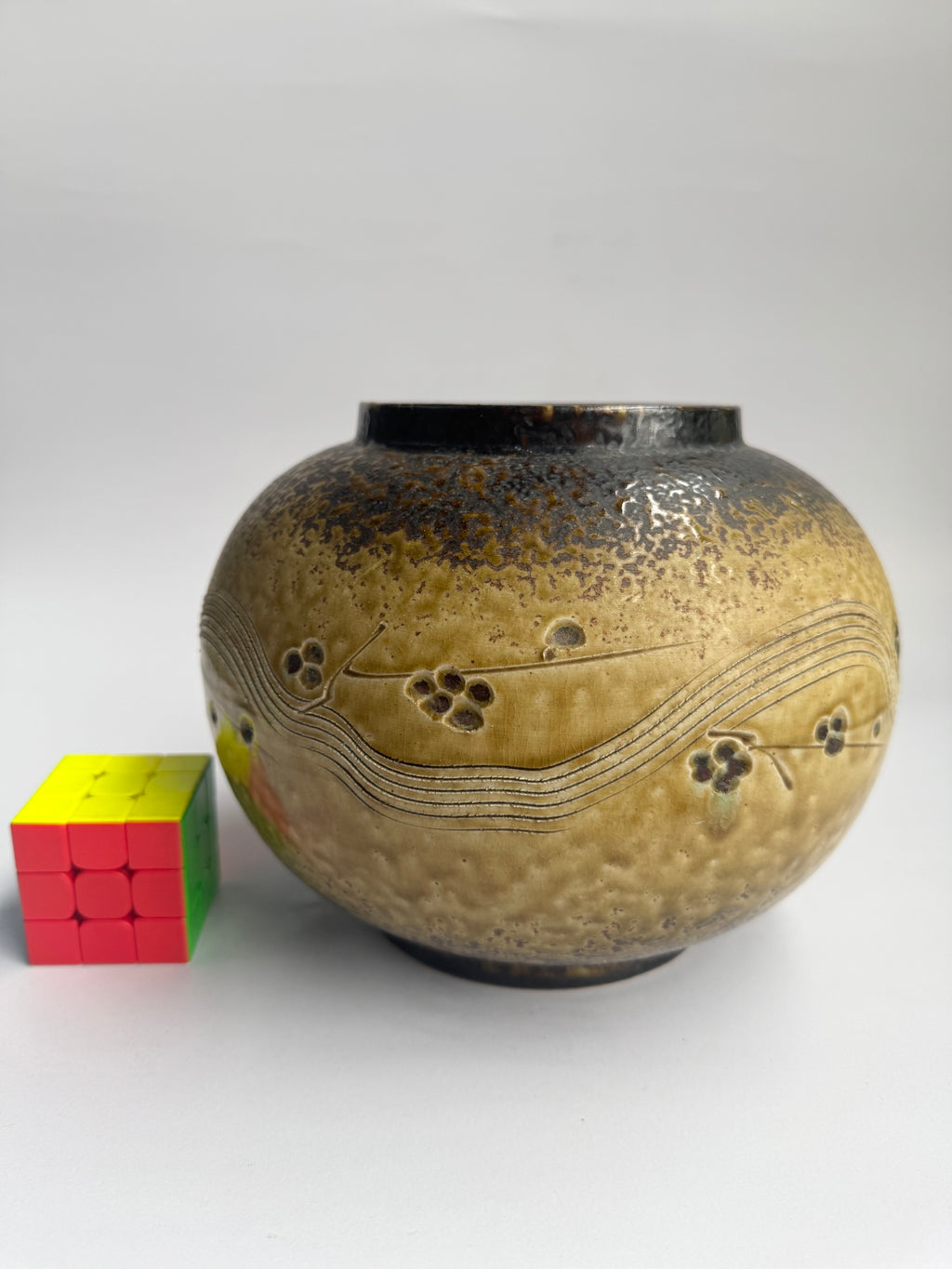 Japanese Rustic Stoneware Vase with Gray–Yellow Glaze & Brown Floral Carvings
