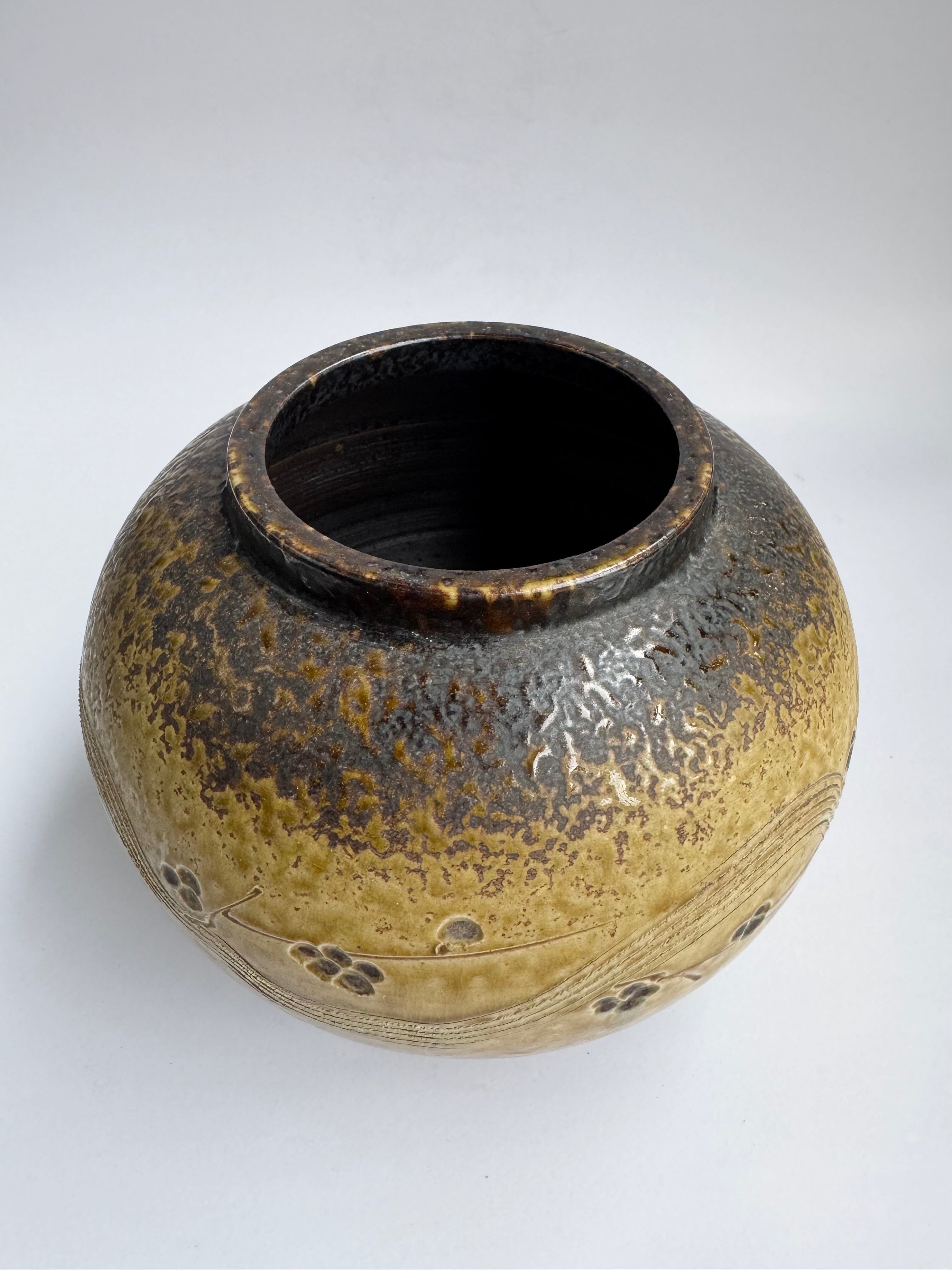 Japanese Rustic Stoneware Vase with Gray–Yellow Glaze & Brown Floral Carvings