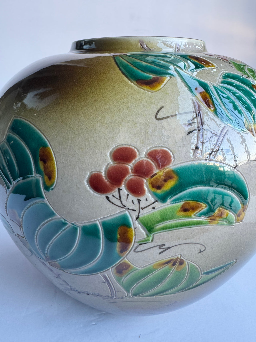 Kutani Japanese Art Pottery Vase Inspired by Ōta Kenjirō – Stylized Floral Design – Vintage Japan