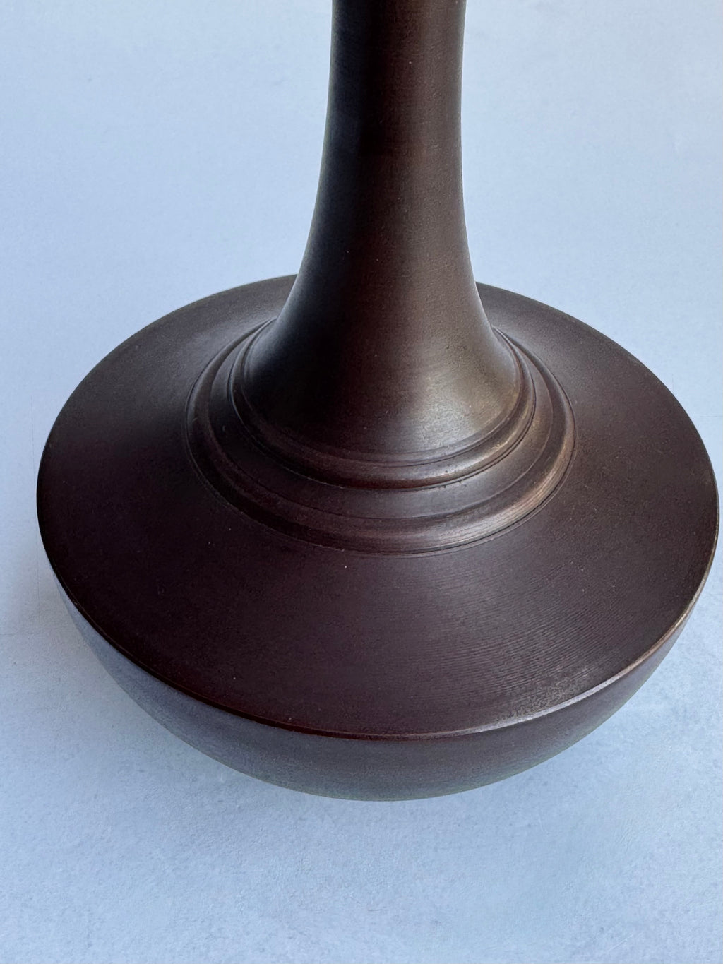 Japanese Vintage Bronze Vase – Classic Long-Neck Form, Brown Patina Finish