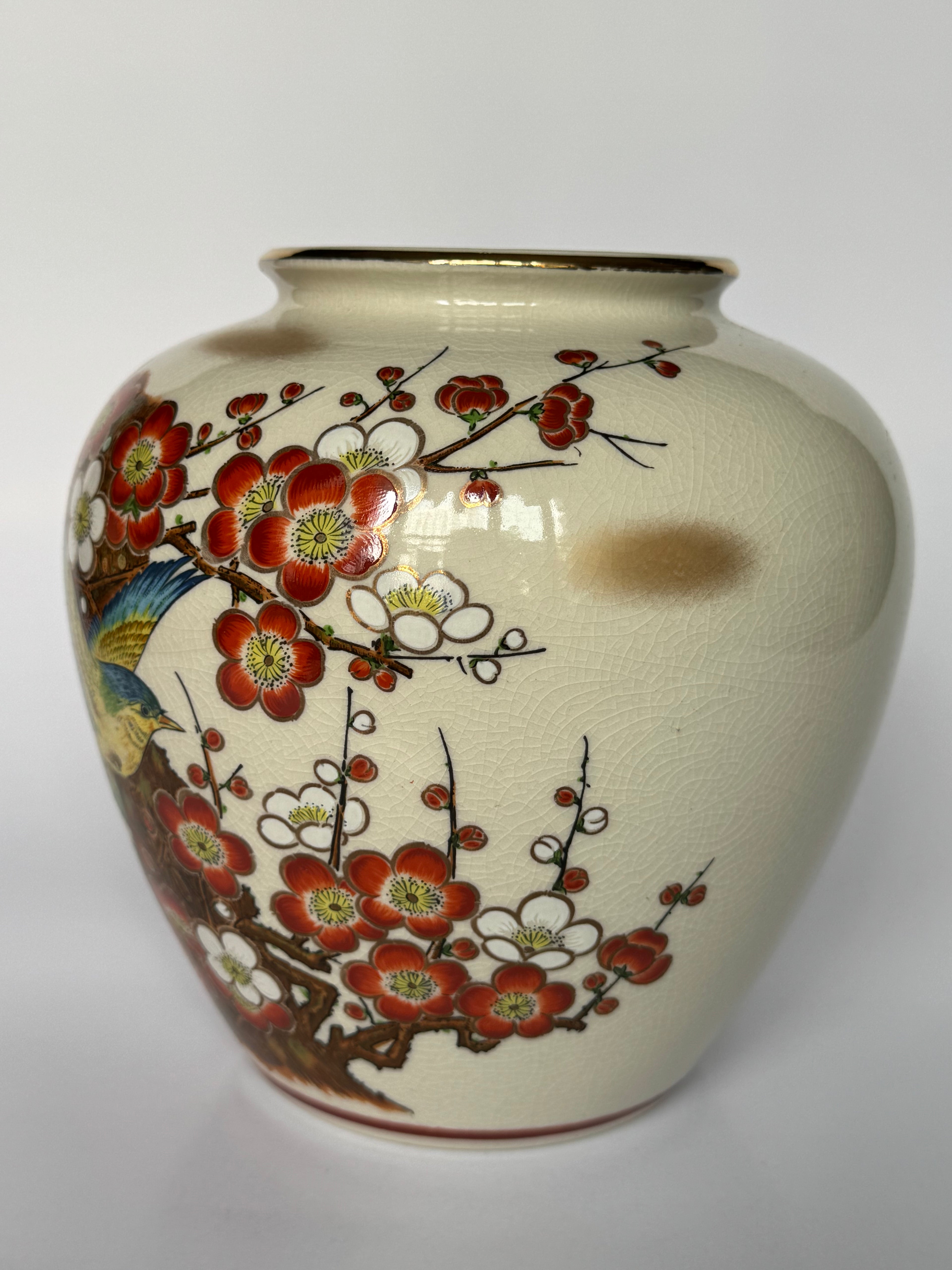 Kutani Japanese Vase – Hand-Painted Red Plum Blossom Design on Ivory Glaze