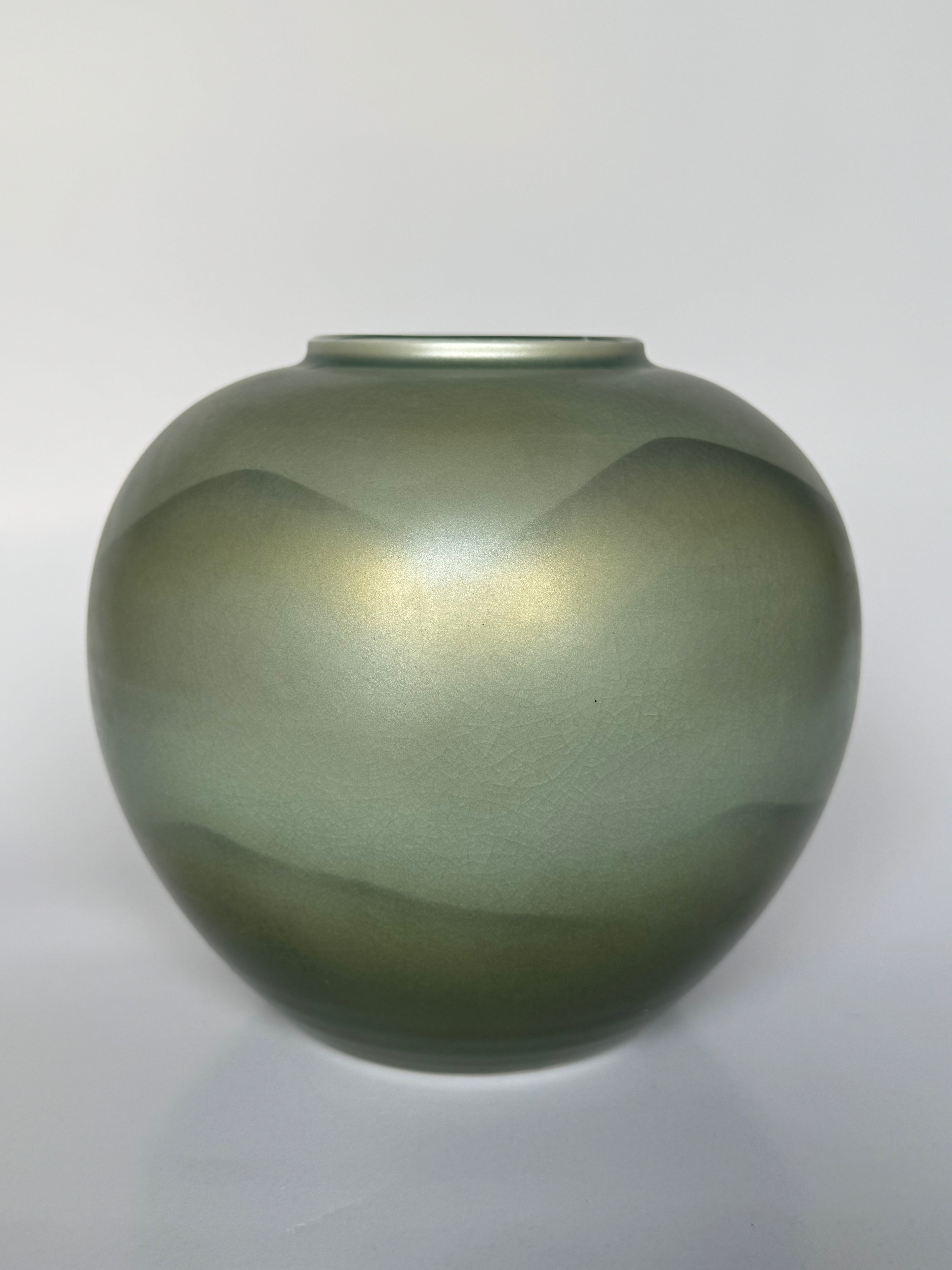 Kutani Mountain Landscape Vase – Hand-Painted Gray Glaze Japanese Porcelain Art