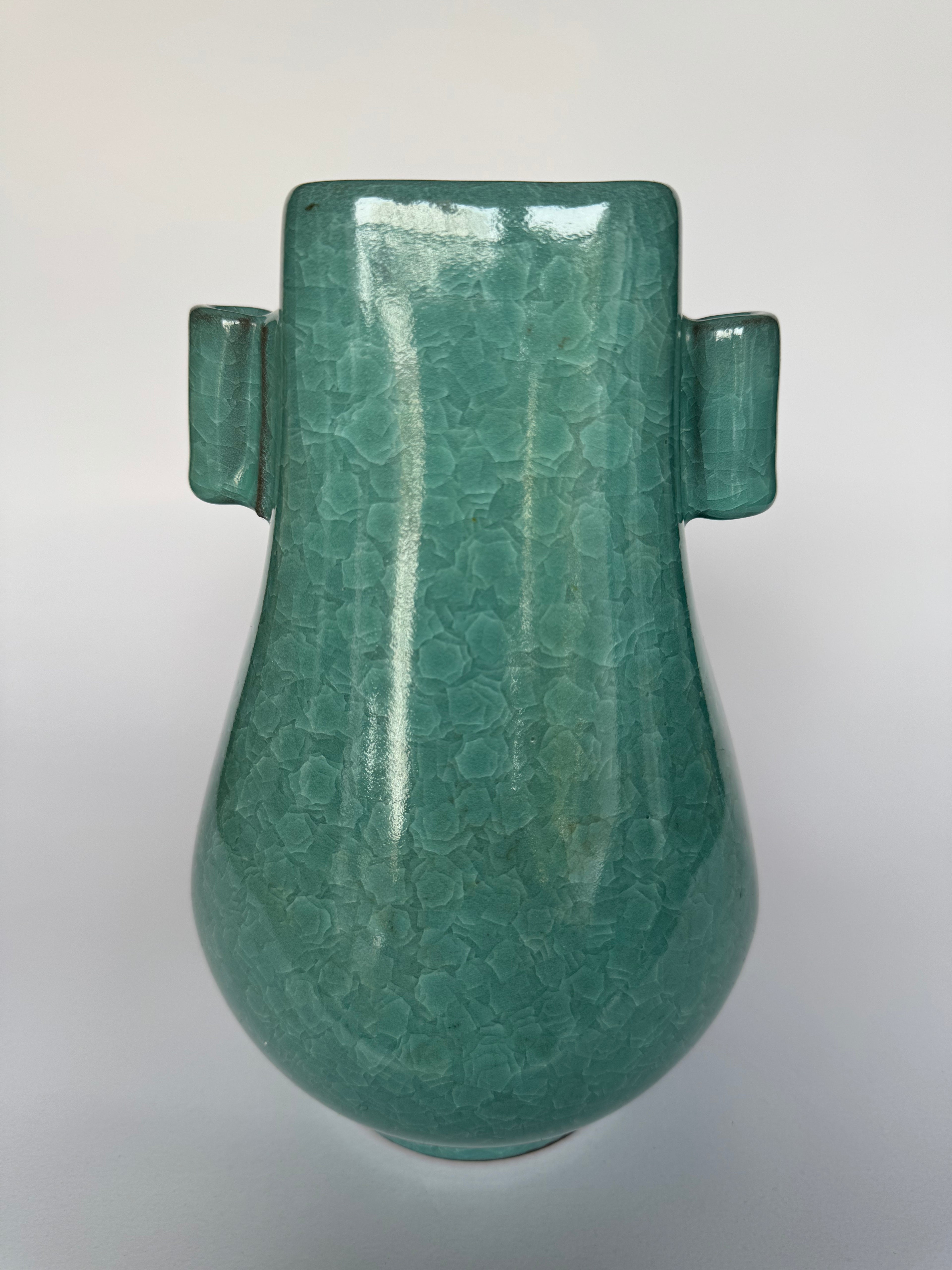 Celadon Crackle Glaze Vase Set – Handmade Green Ceramic Pair Symbolizing Harmony & Family Bond