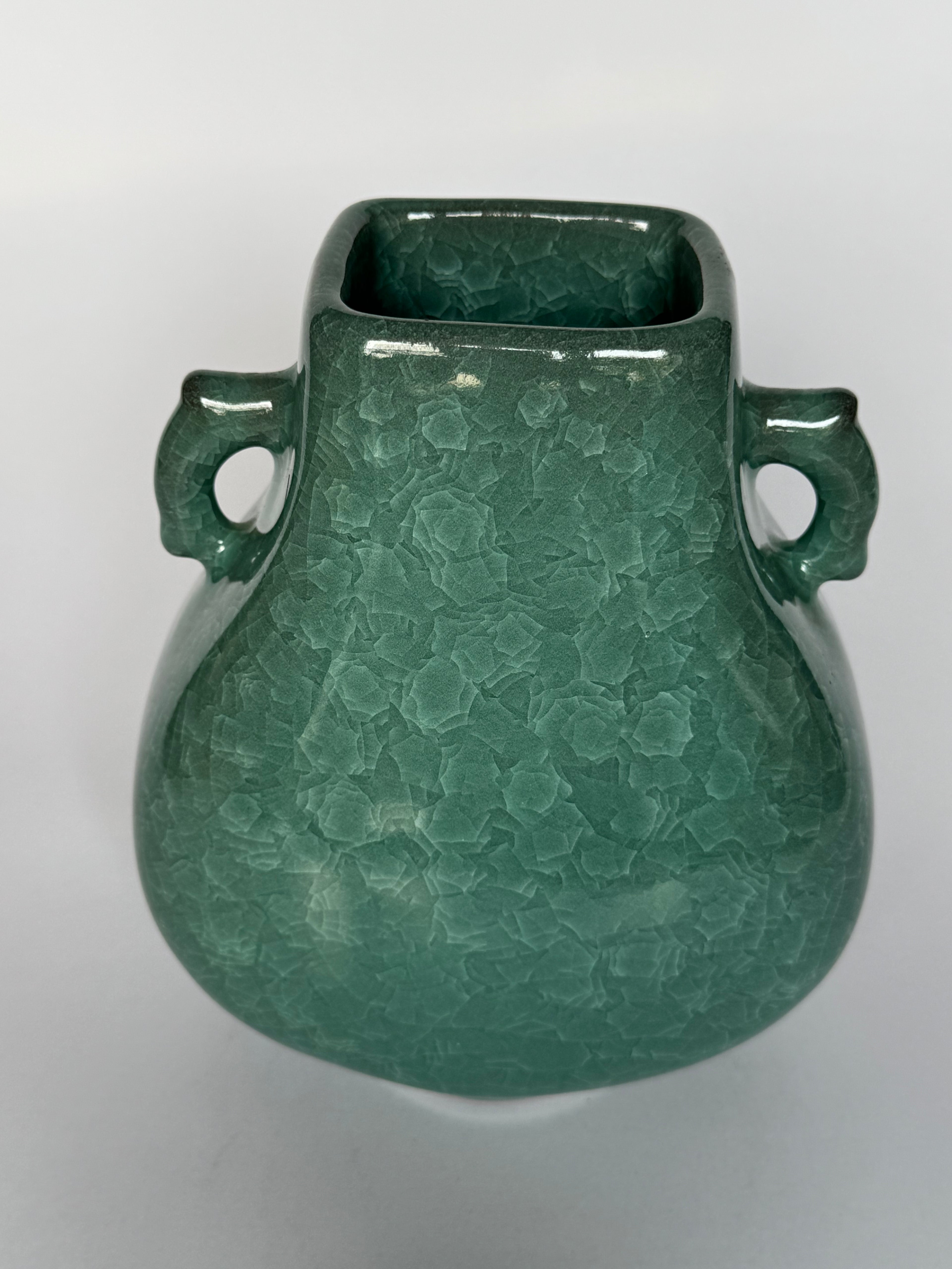 Celadon Crackle Glaze Vase Set – Handmade Green Ceramic Pair Symbolizing Harmony & Family Bond