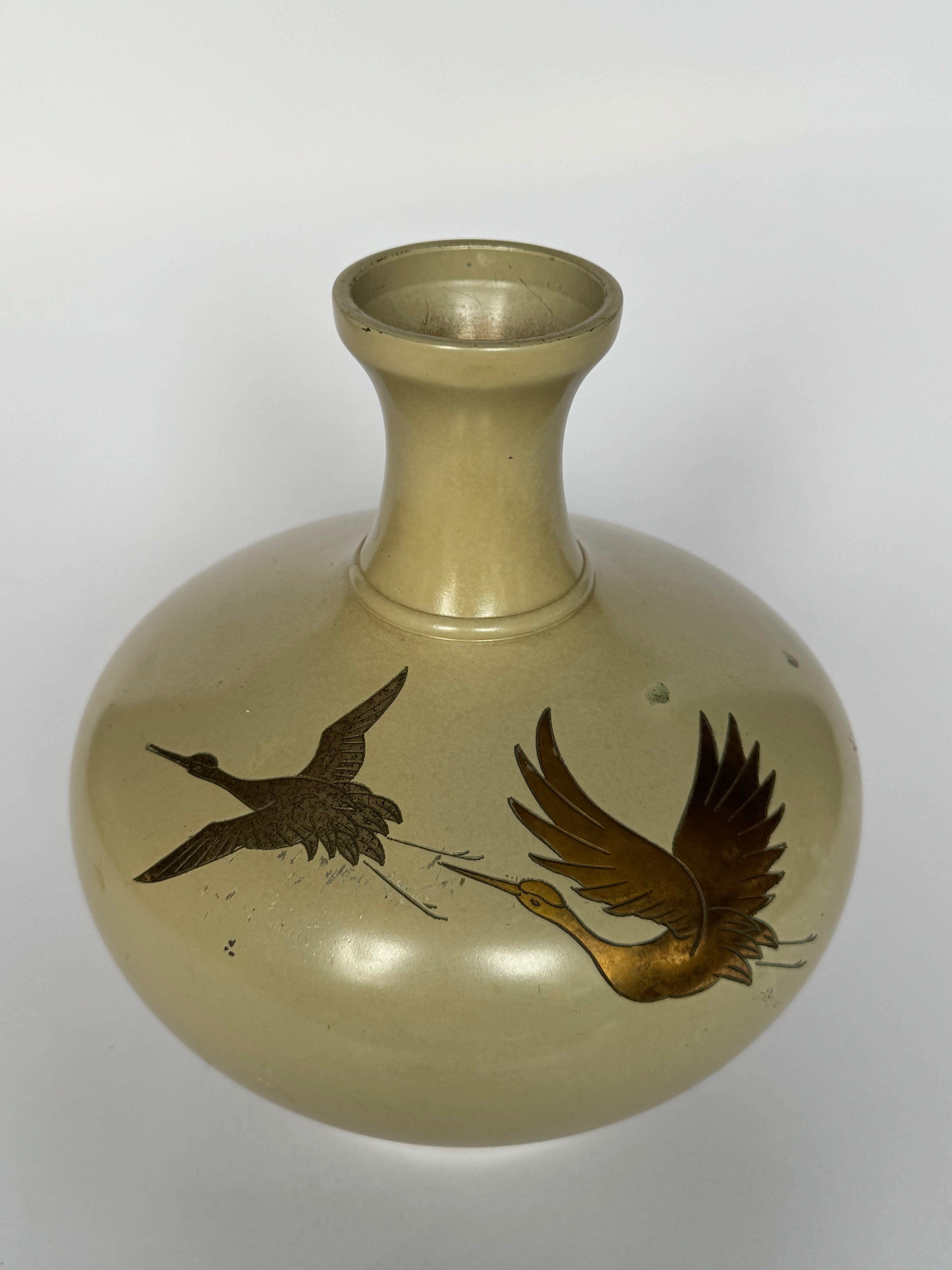 Vintage Japanese Bronze Vase – Inlaid Flying Cranes, Handcrafted Metal Art Collectible