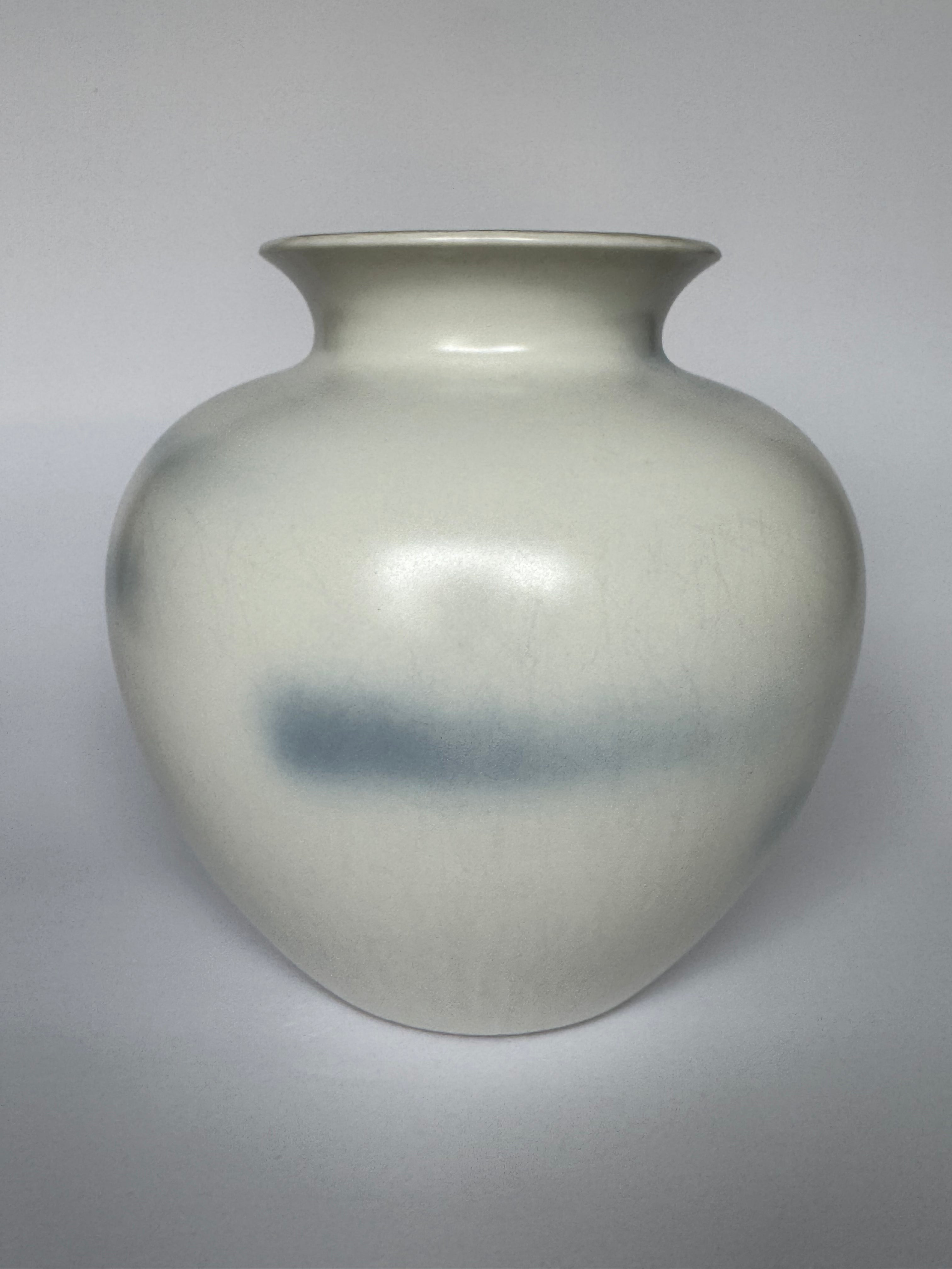 Minimalist White Ceramic Vase – Hand-Painted Gray Floral Design