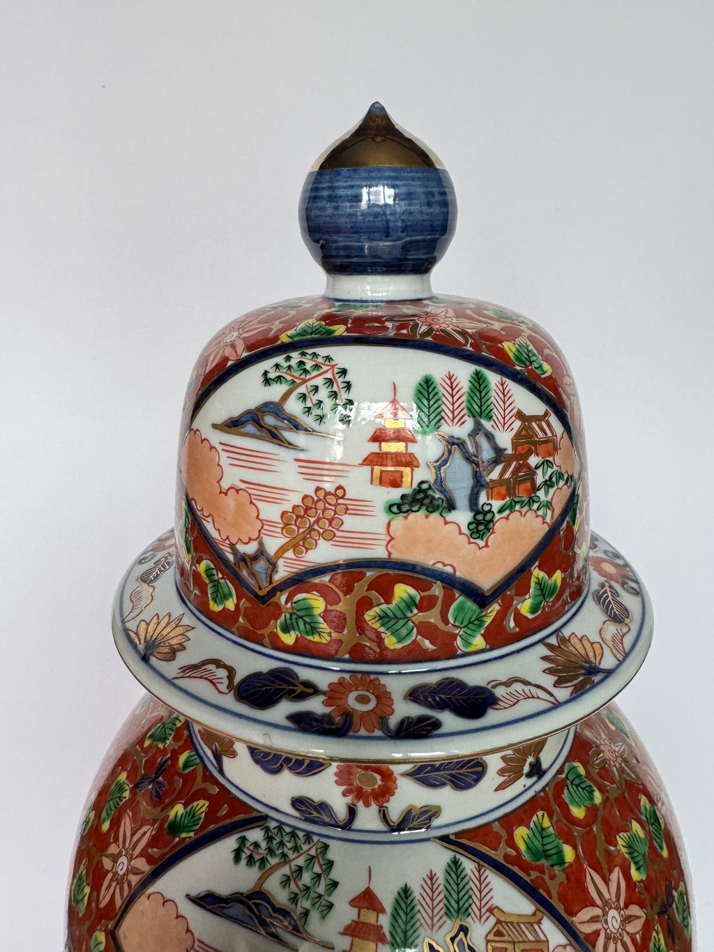 Exquisite Arita Imari Temple Jar - Vintage Japanese Porcelain Vase with Rich Red & Gold Enamel