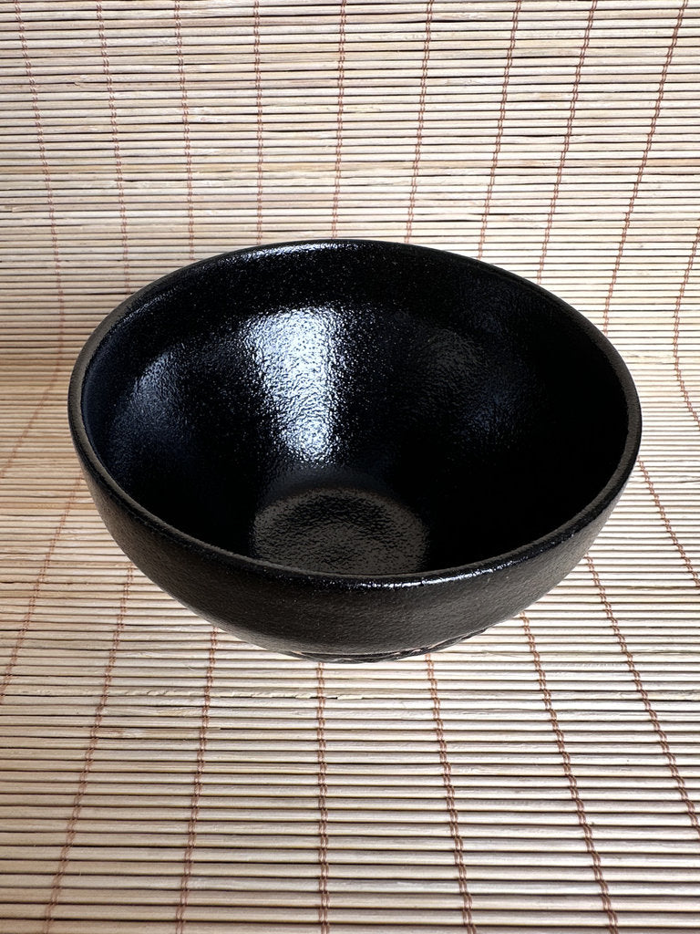 Modern Japanese Matcha Chawan, Black Stoneware Tea Bowl with Mizuhiki Motif, Handmade Ceramic for Tea Ceremony