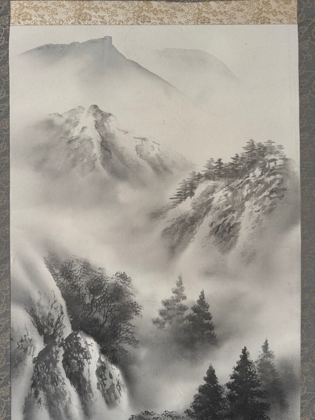 Japanese Sumi-e Landscape Kakemono Print – Ink Wash Mountain Scenery Hanging Scroll