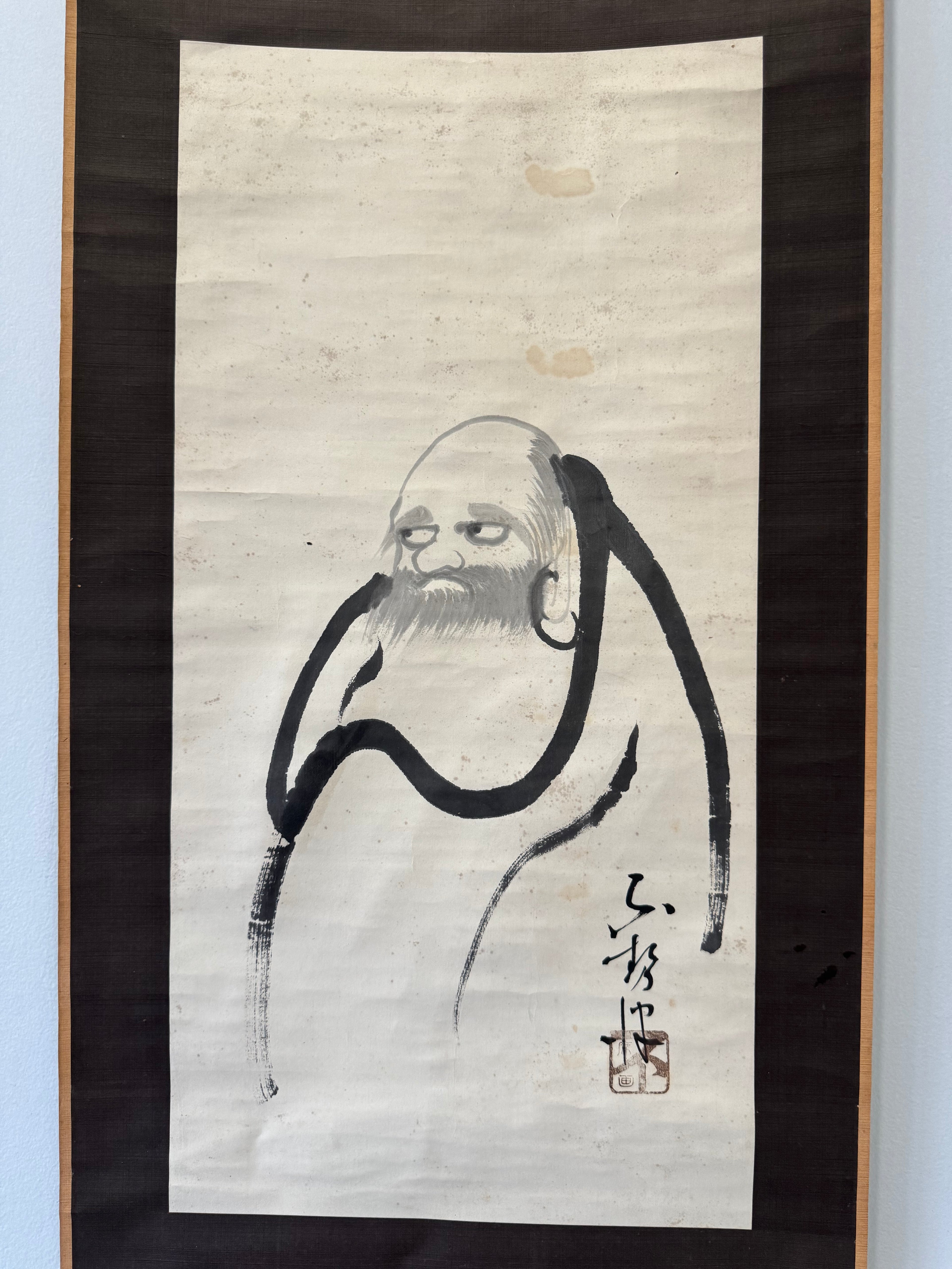 Japanese Zen Daruma Kakemono – Minimalist Bodhidharma Ink Painting – Edo Style Scroll