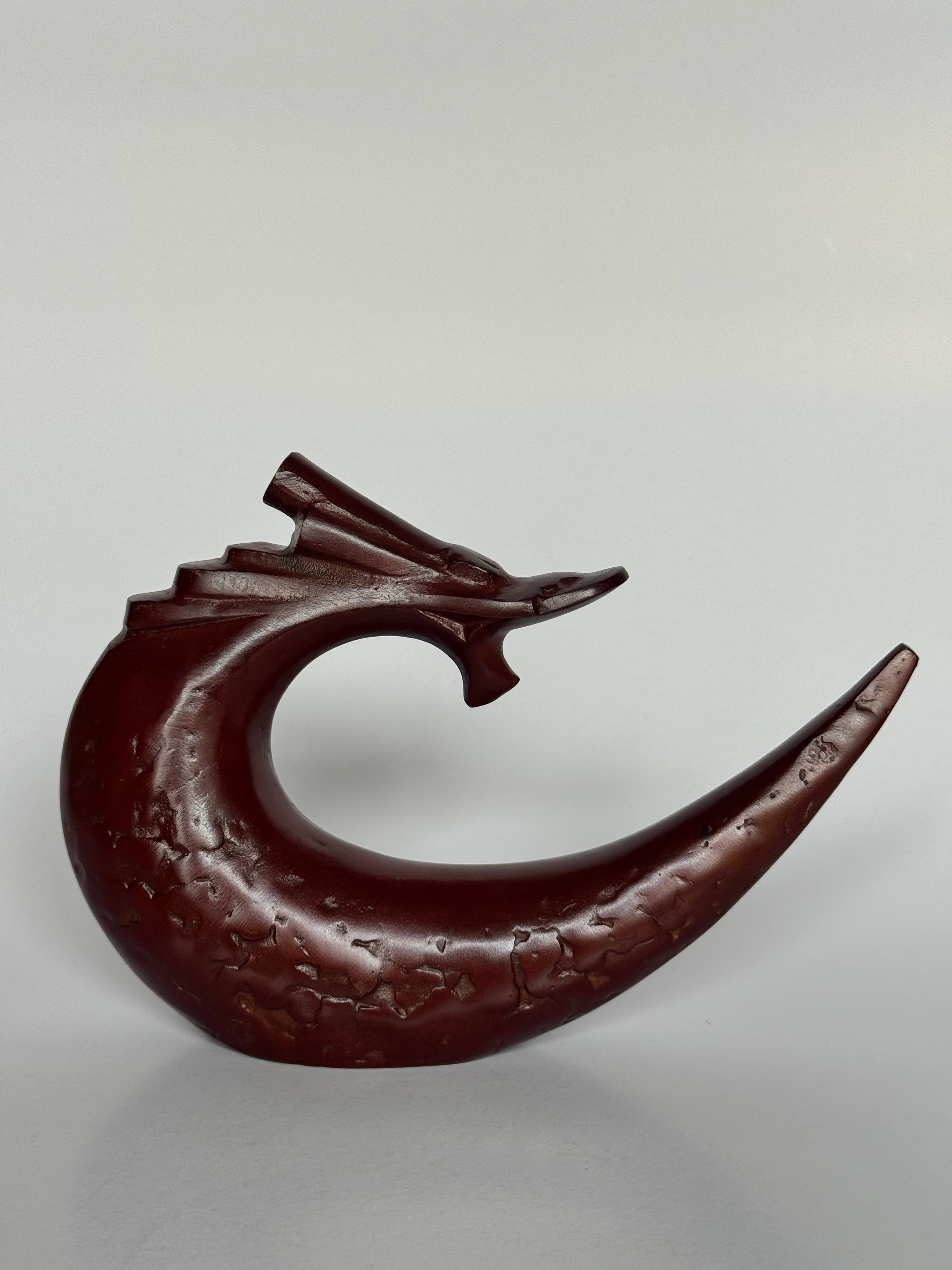 Japanese Stylized Dragon Metal Sculpture – Minimalist Feng Shui Symbol of Power & Prosperity