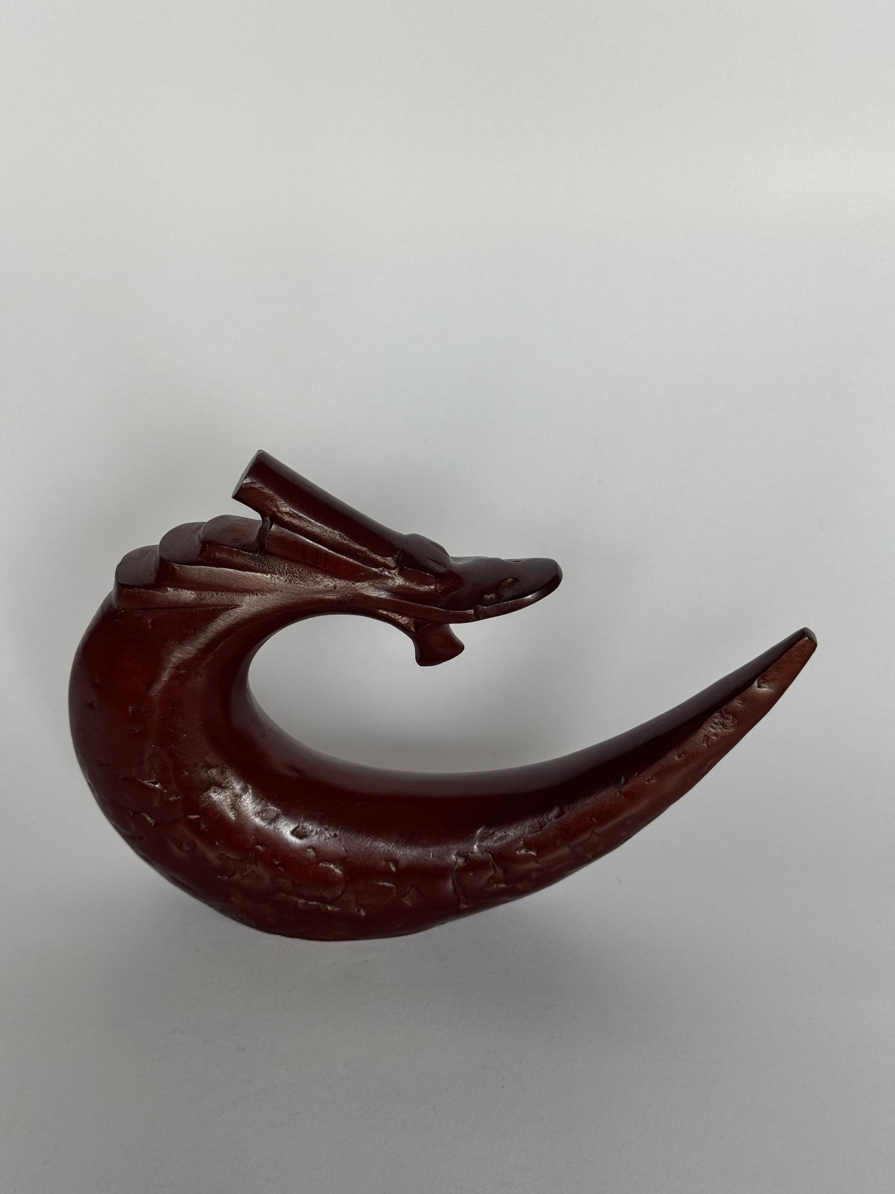 Japanese Stylized Dragon Metal Sculpture – Minimalist Feng Shui Symbol of Power & Prosperity