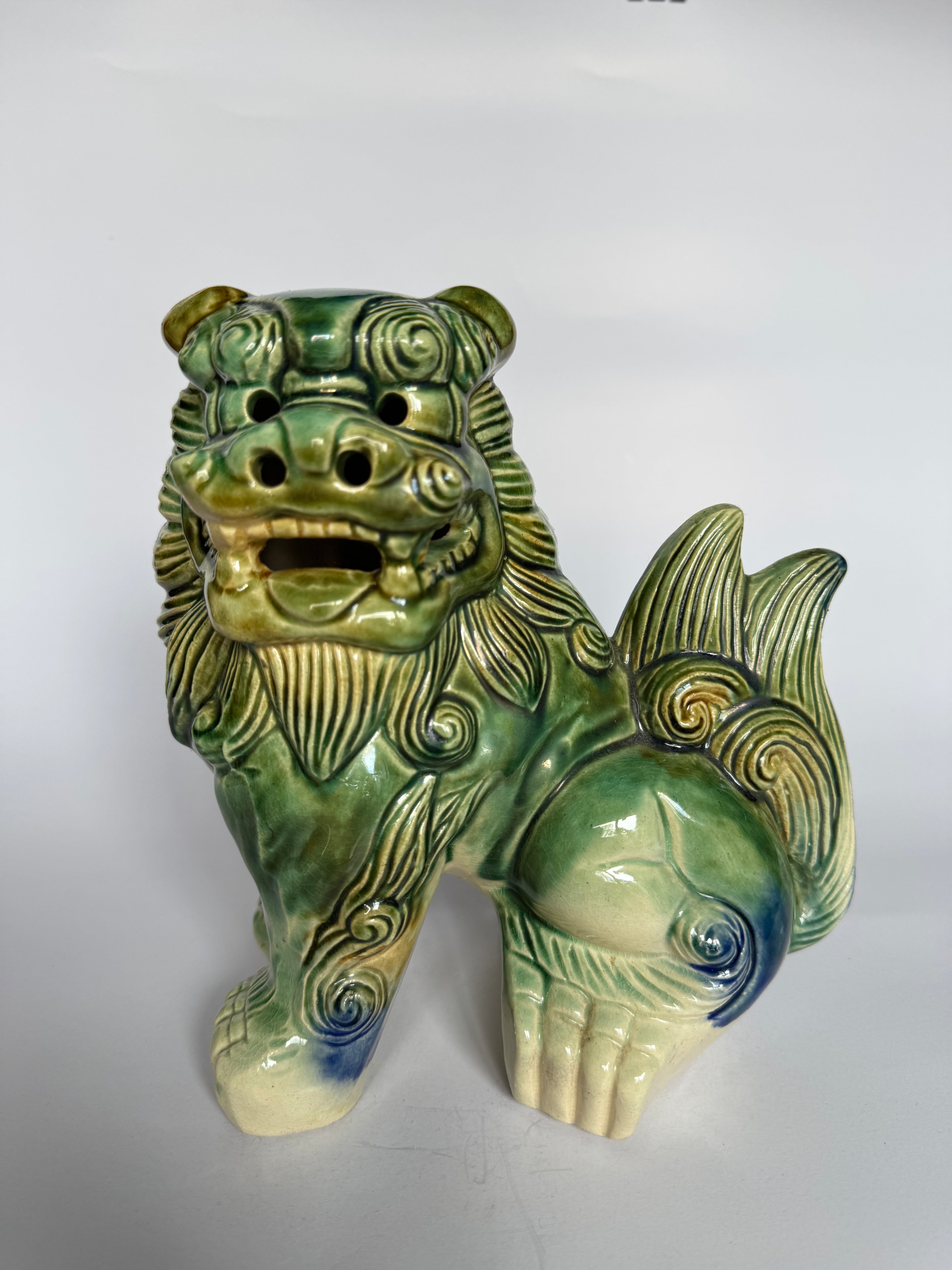 Japanese Tsuboya Shisa Lion Pair – Handcrafted Okinawan Guardian Ceramics – Feng Shui Decor