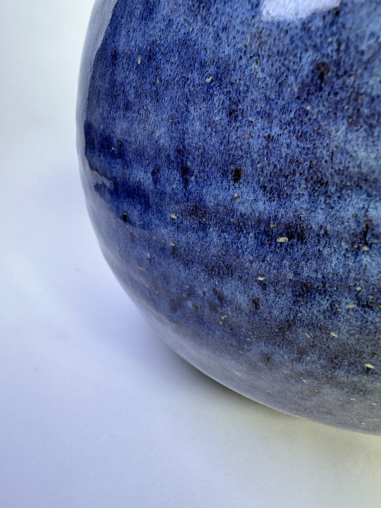 Vintage Japanese Namako Glaze Vase, Round Ceramic Kabin, Blue Violet Mottled Studio Pottery, 1998 Dated with Signed Tomobako Box