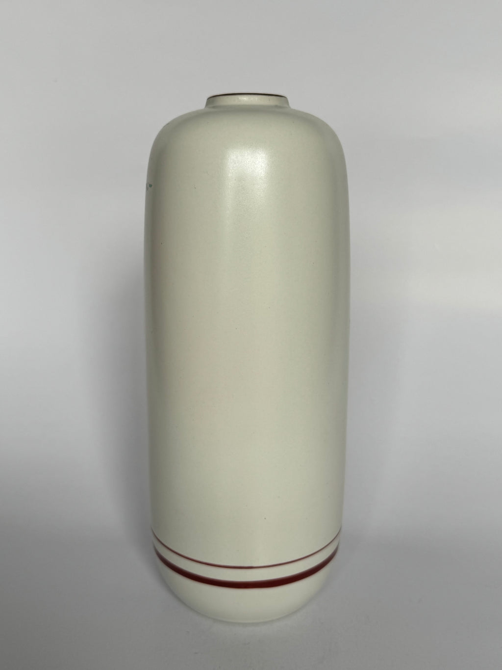 Japanese Kutani Ware Plum Blossom Vase – Hand-Painted Floral Ceramic – Spring Ume Design