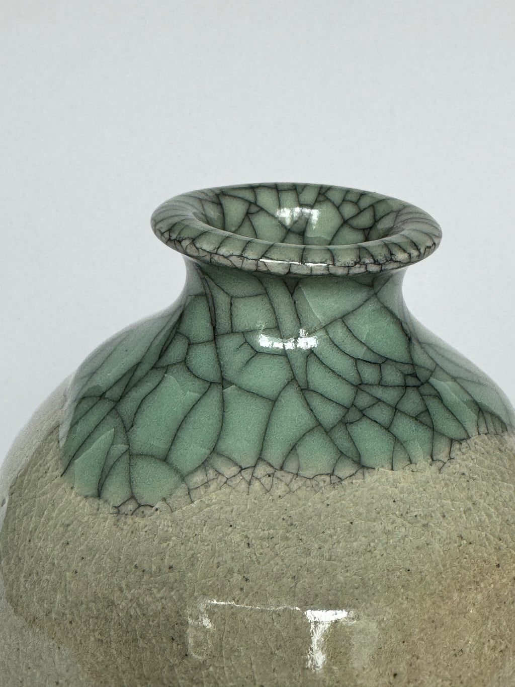 Vintage Soma Yaki Horse Vase with Original Tomobako – Crackle Glaze Japanese Pottery