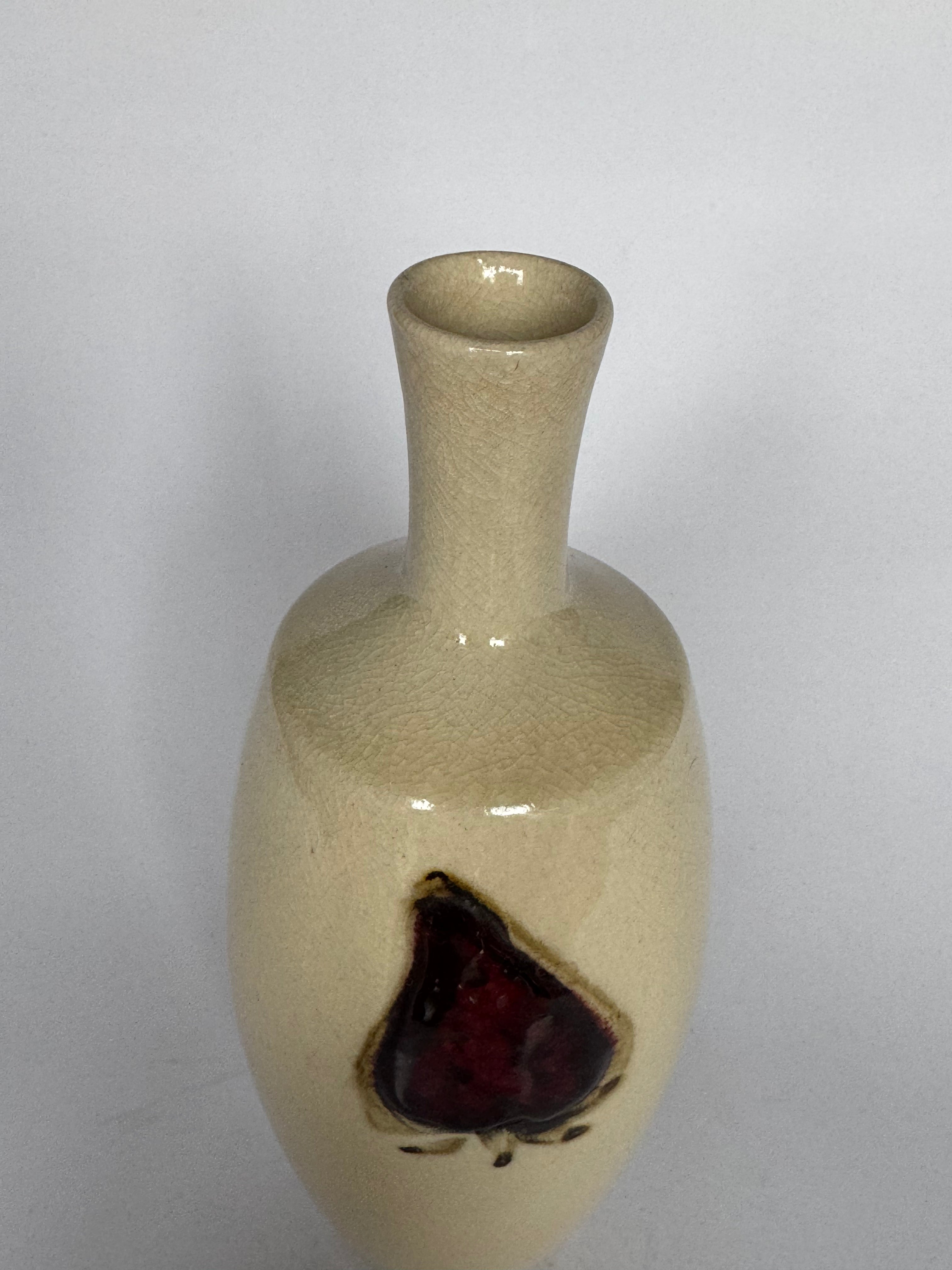 Small Japanese Crackle Glaze Vase – Rustic Handmade Ceramic Strawberry Bud Vase