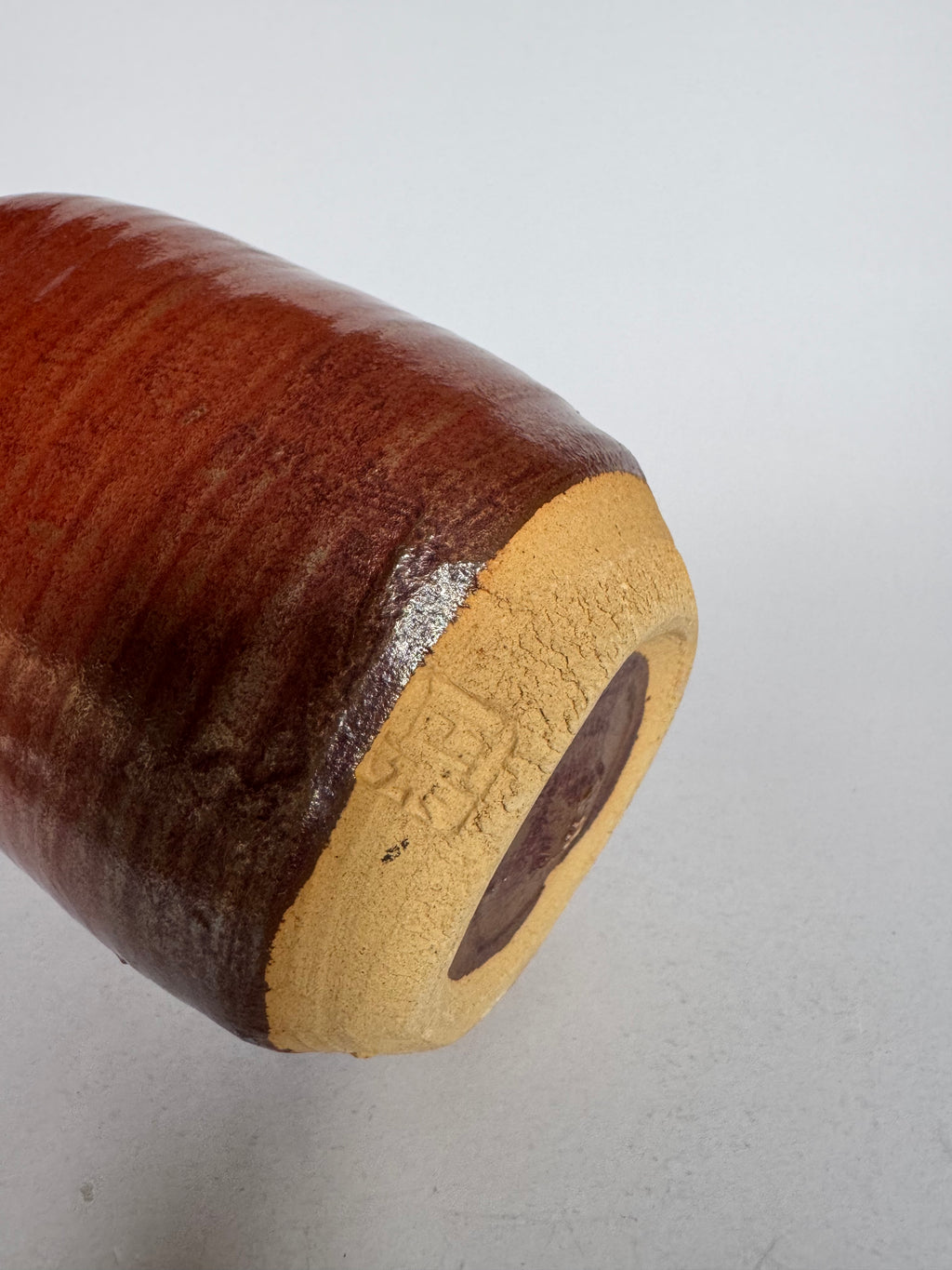 Small Japanese Rustic Ceramic Vase – Handmade Horse Motif Brown Red Glaze