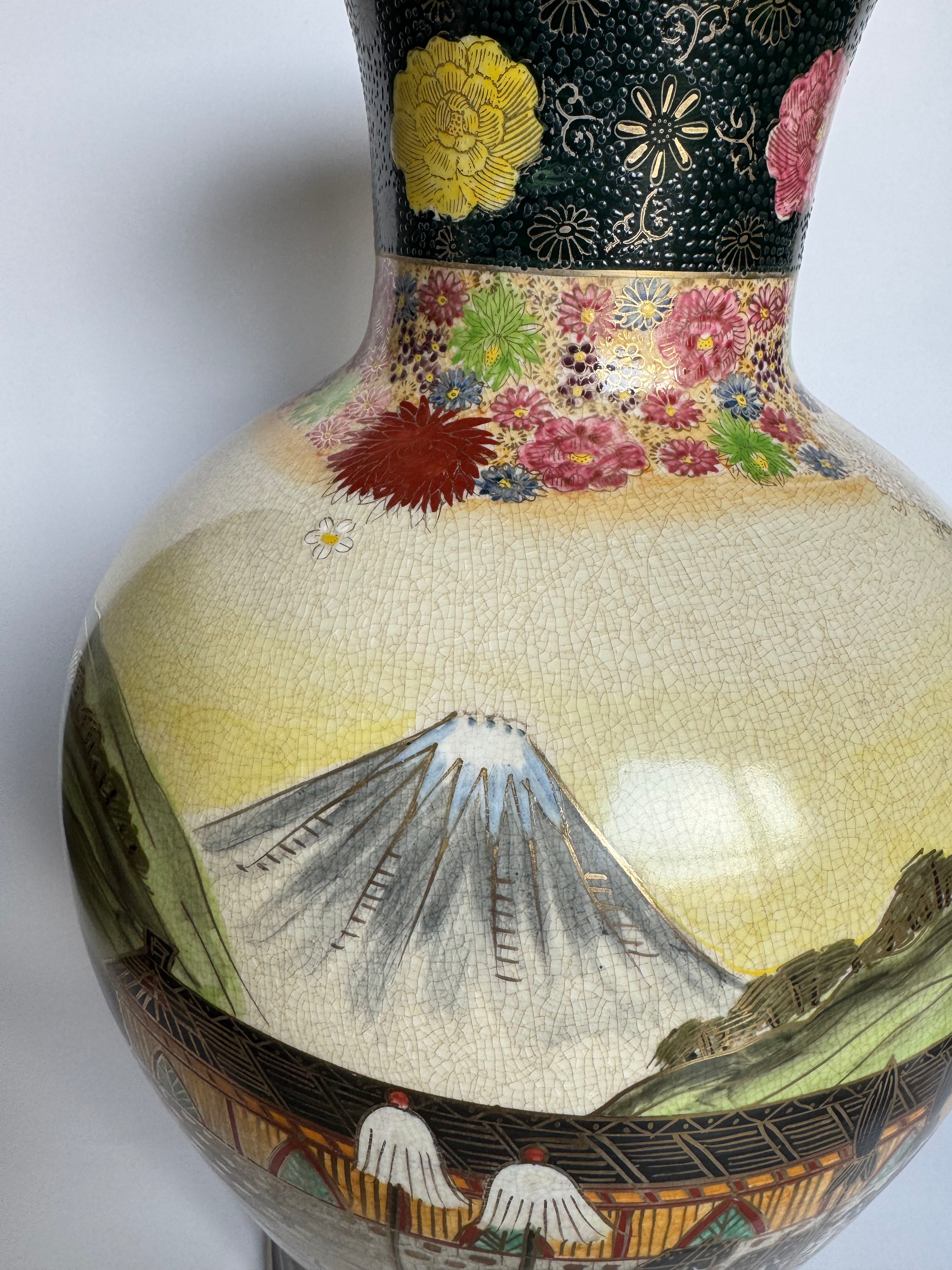 Large Antique Japanese Satsuma Vase – Daimyo Procession Scene – Meiji Period Hand Painted Gold Crackle