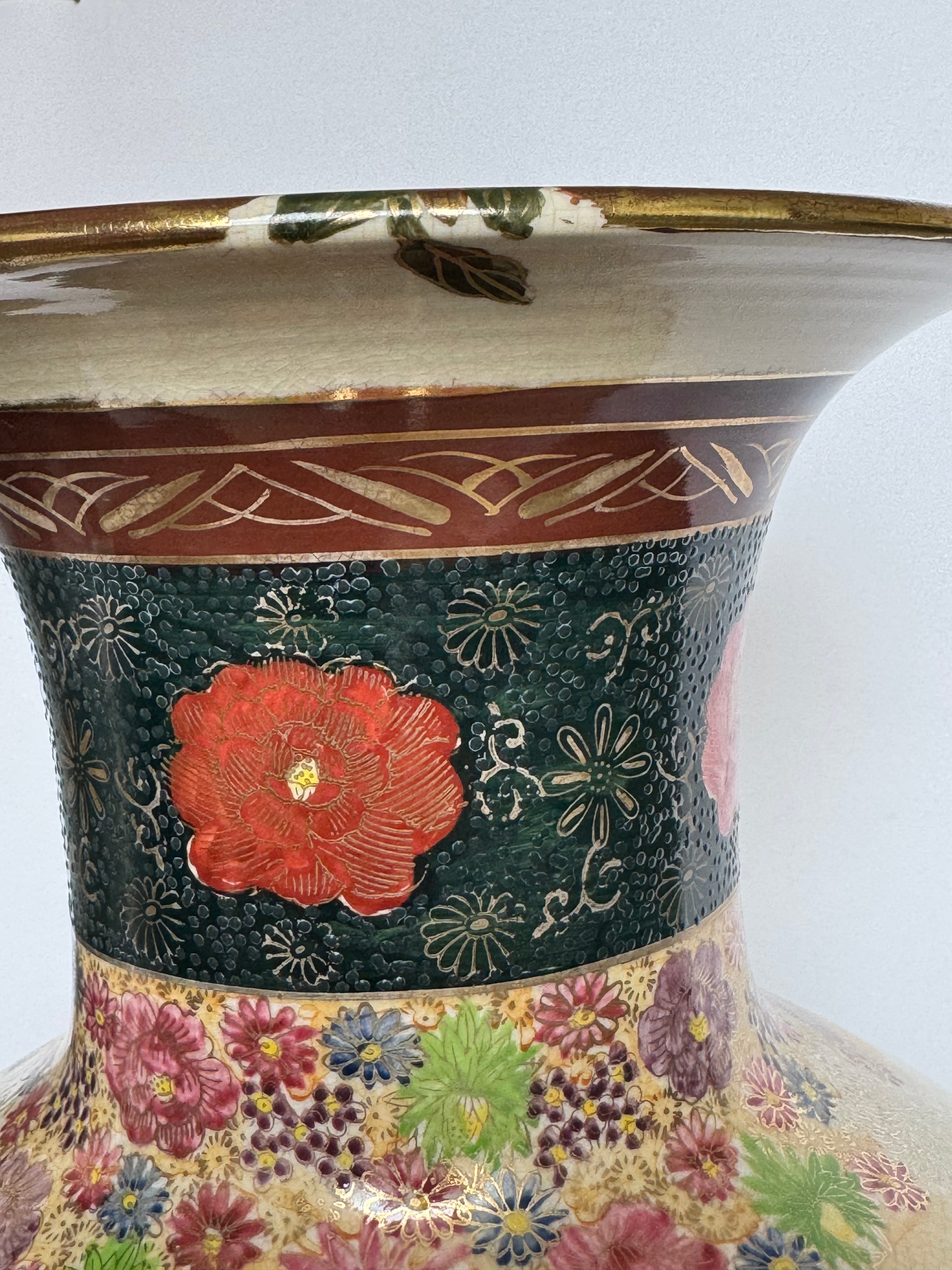 Large Antique Japanese Satsuma Vase – Daimyo Procession Scene – Meiji Period Hand Painted Gold Crackle