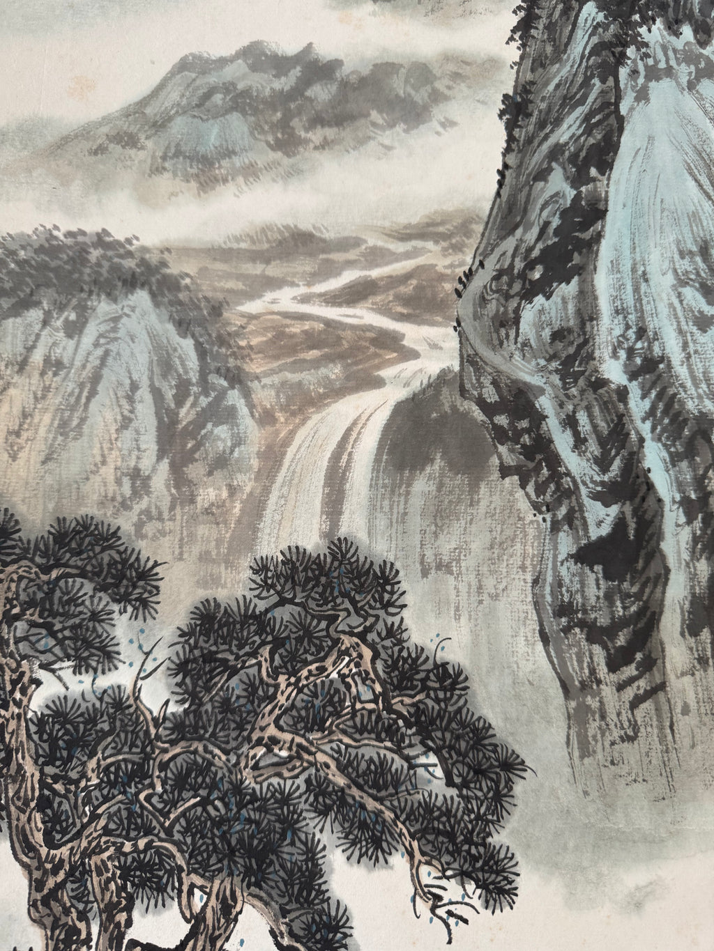 Japanese Mountain Landscape Hanging Scroll – Spring Nihonga Literati Painting by Kiyoo Sekimoto, Modern Kakemono on White Silk Brocade