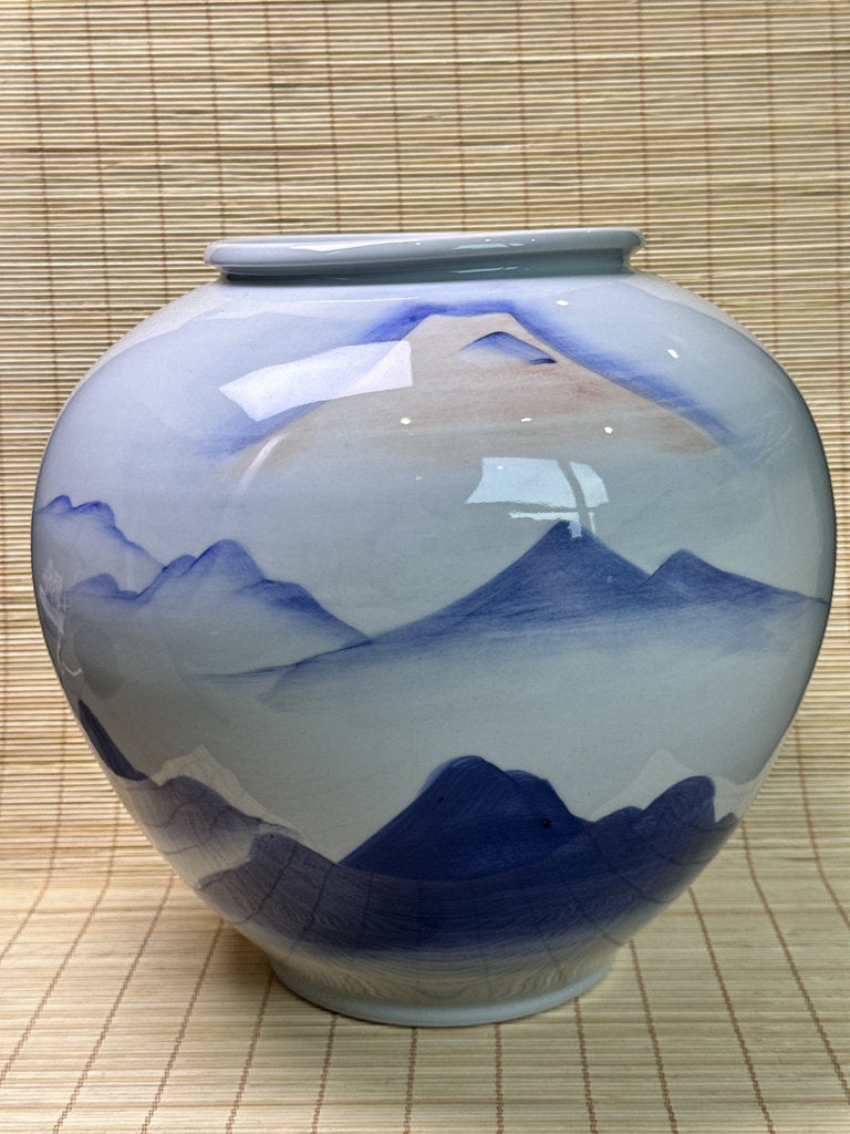 Korean Baekja Porcelain Vase, "Ai no Tsubo" 1993 Japan Charity Commission