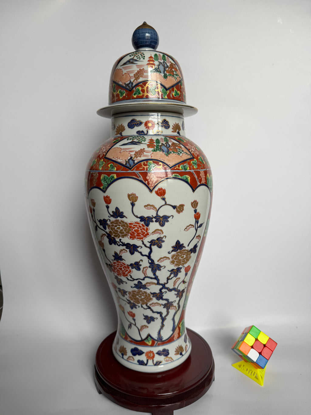 Exquisite Arita Imari Temple Jar - Vintage Japanese Porcelain Vase with Rich Red & Gold Enamel