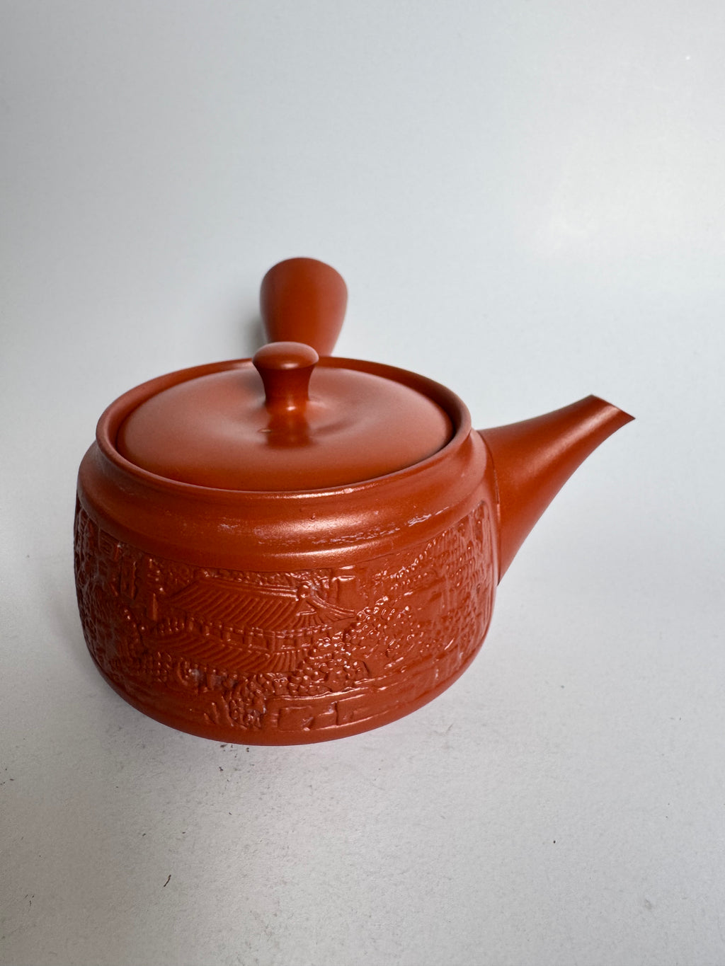 Vintage Tokoname Teapot with Carved Landscape Scene – Japanese Red Clay Kyusu